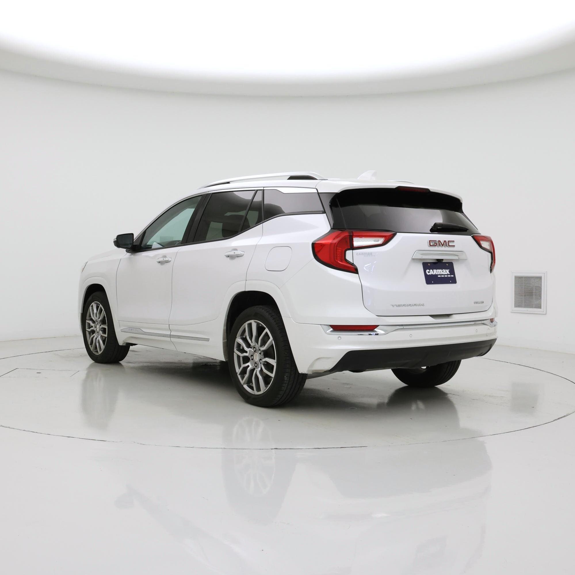 Thumbnail: 2022 GMC Terrain - 2