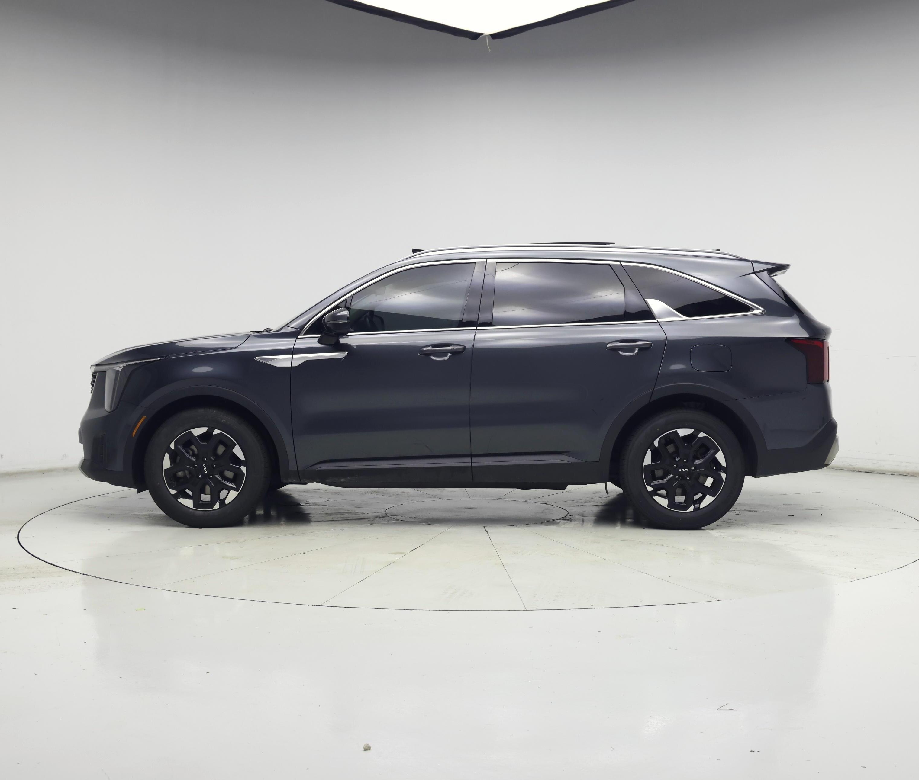 Thumbnail: 2024 Kia Sorento - 3