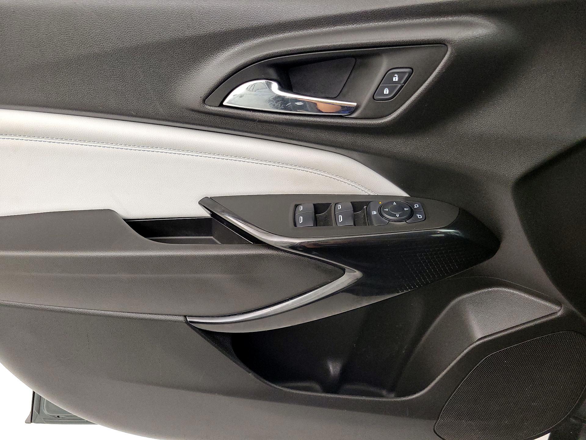 Thumbnail: 2025 Chevrolet Trax - 12