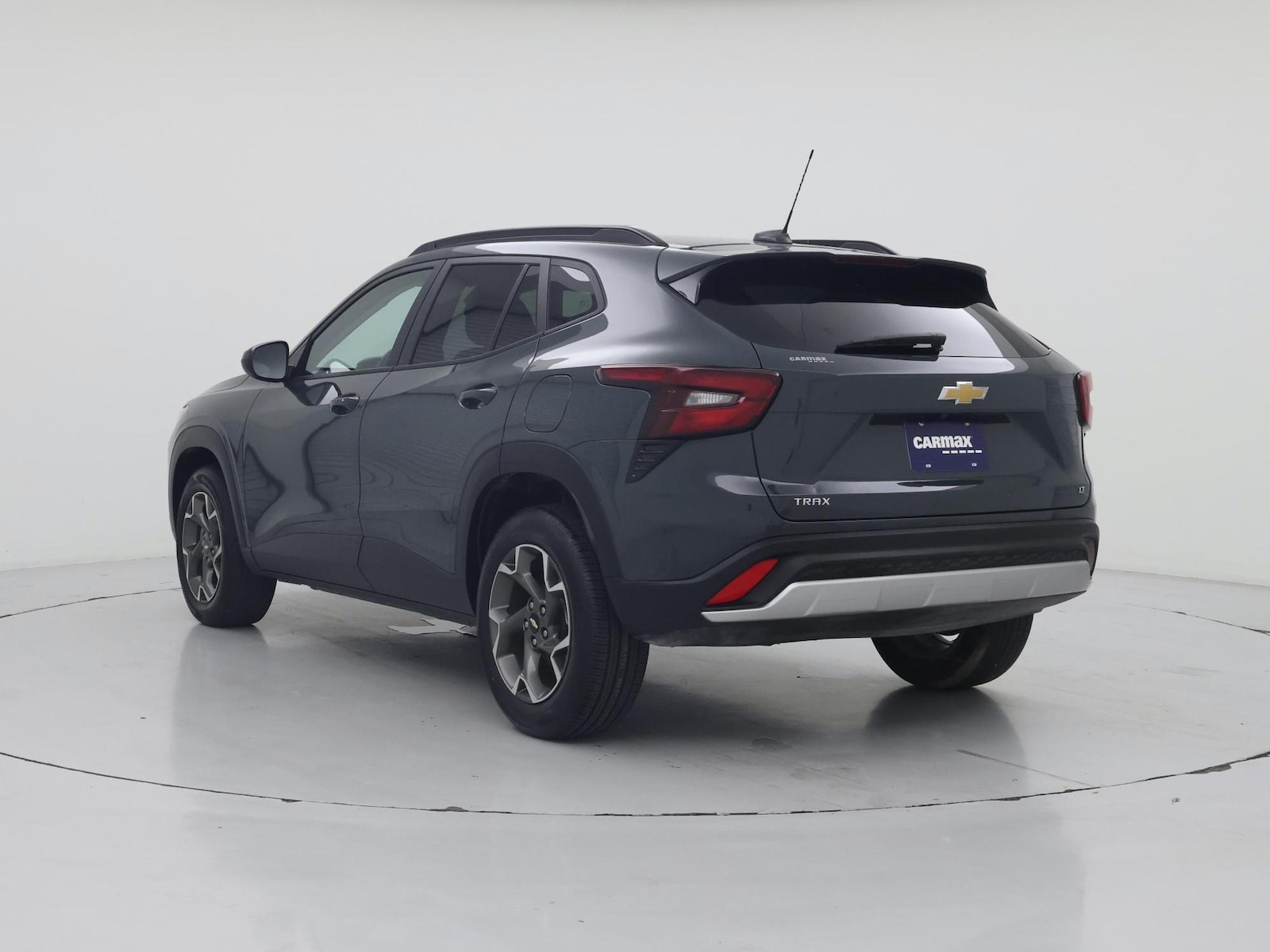 2025 Chevrolet Trax LT - Photo 3