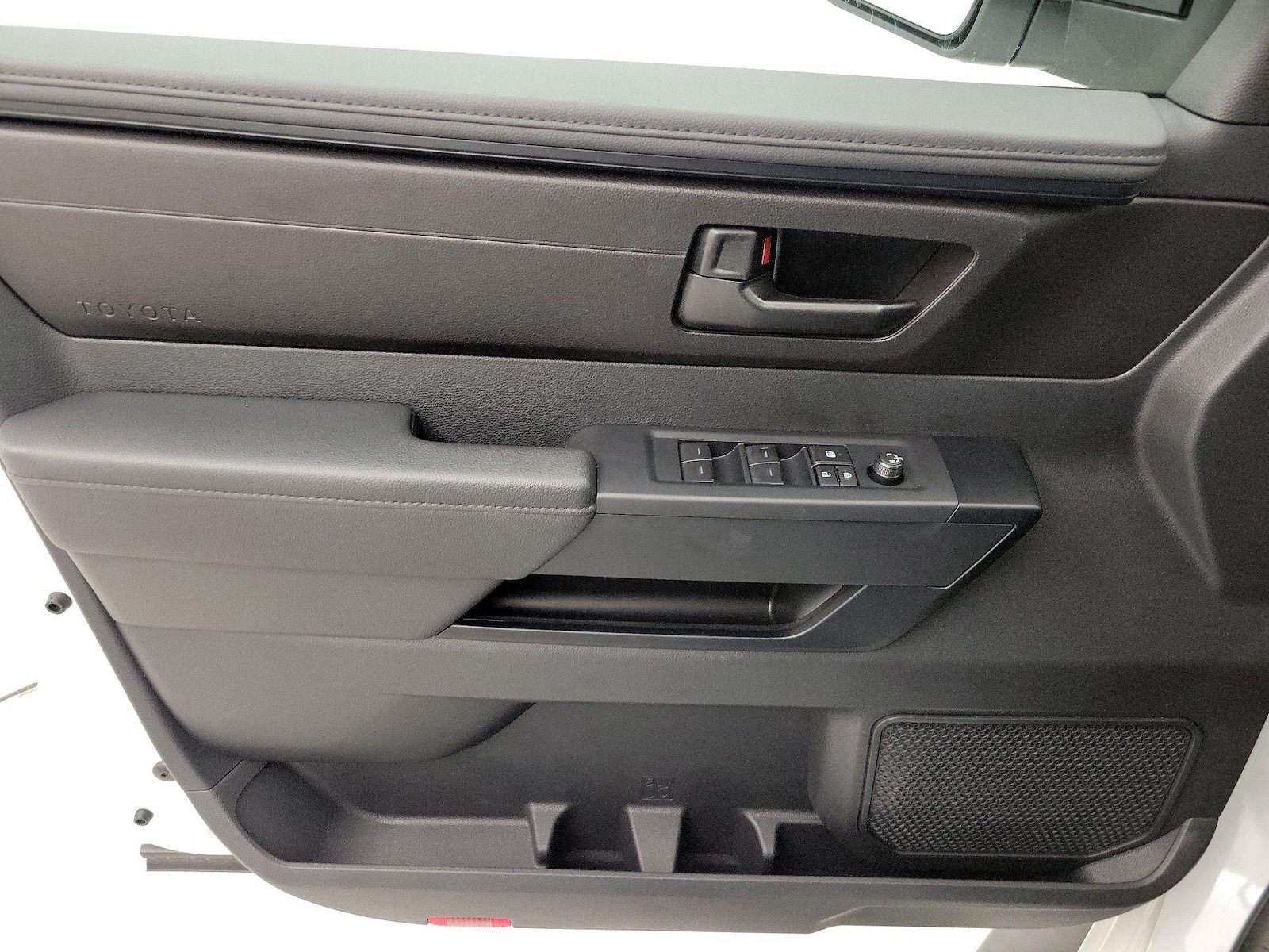 2026 Toyota Tundra SR - Photo 13