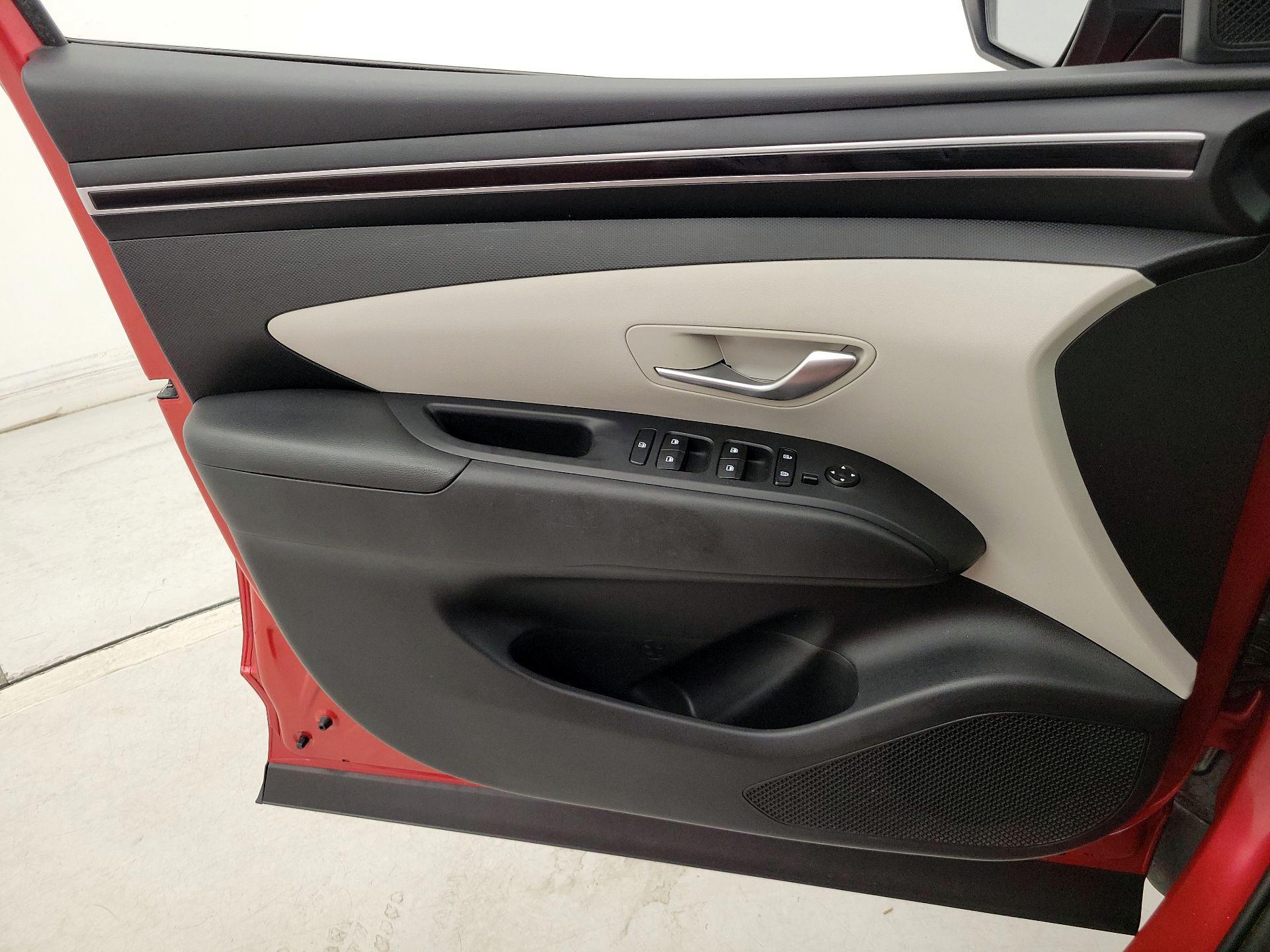 Thumbnail: 2023 Hyundai Tucson - 12