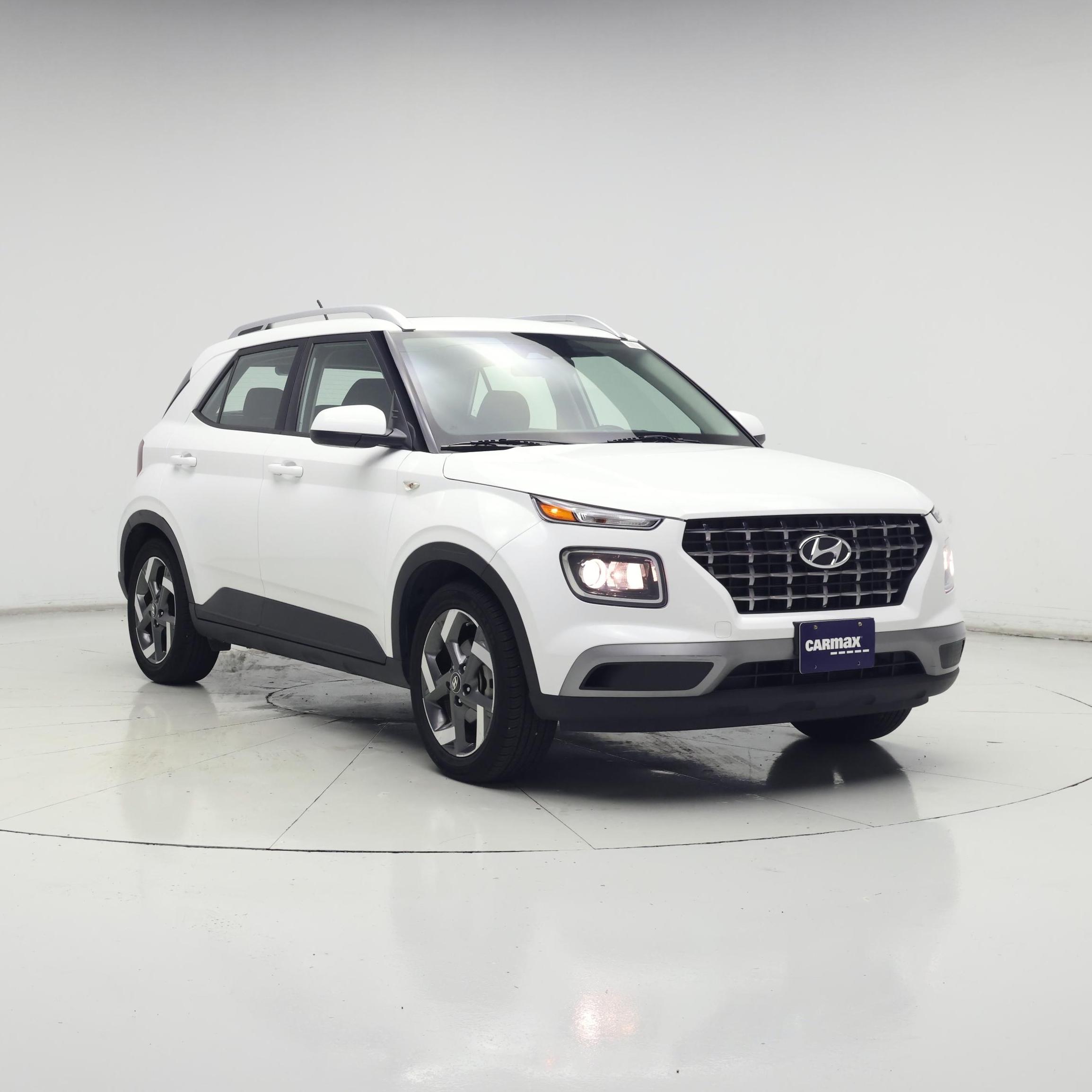 White 2023 Hyundai Venue SUV / Crossover Front-Wheel Drive Automatic