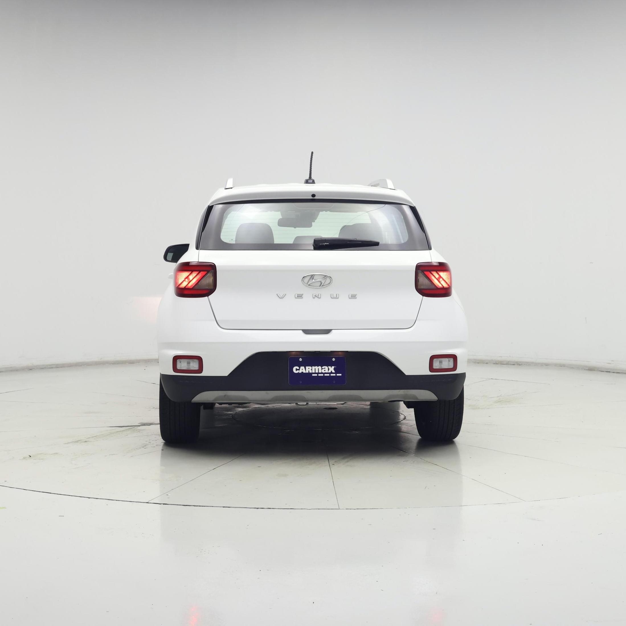 Thumbnail: 2023 Hyundai Venue - 6