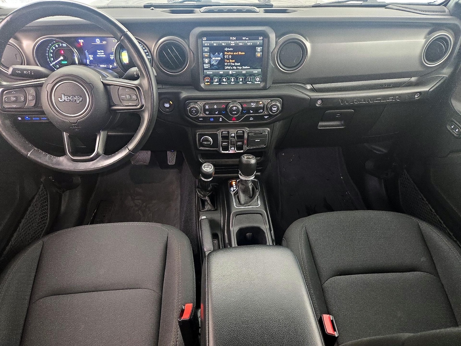 Apple CarPlay® & Android Auto™