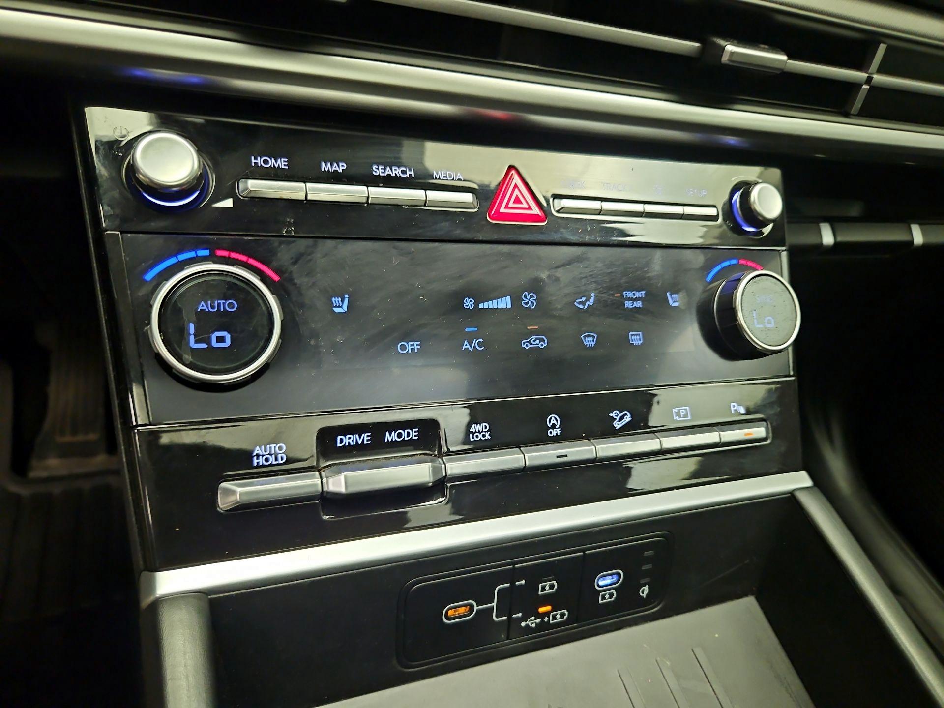 Thumbnail: 2024 Hyundai Santa Fe - 17