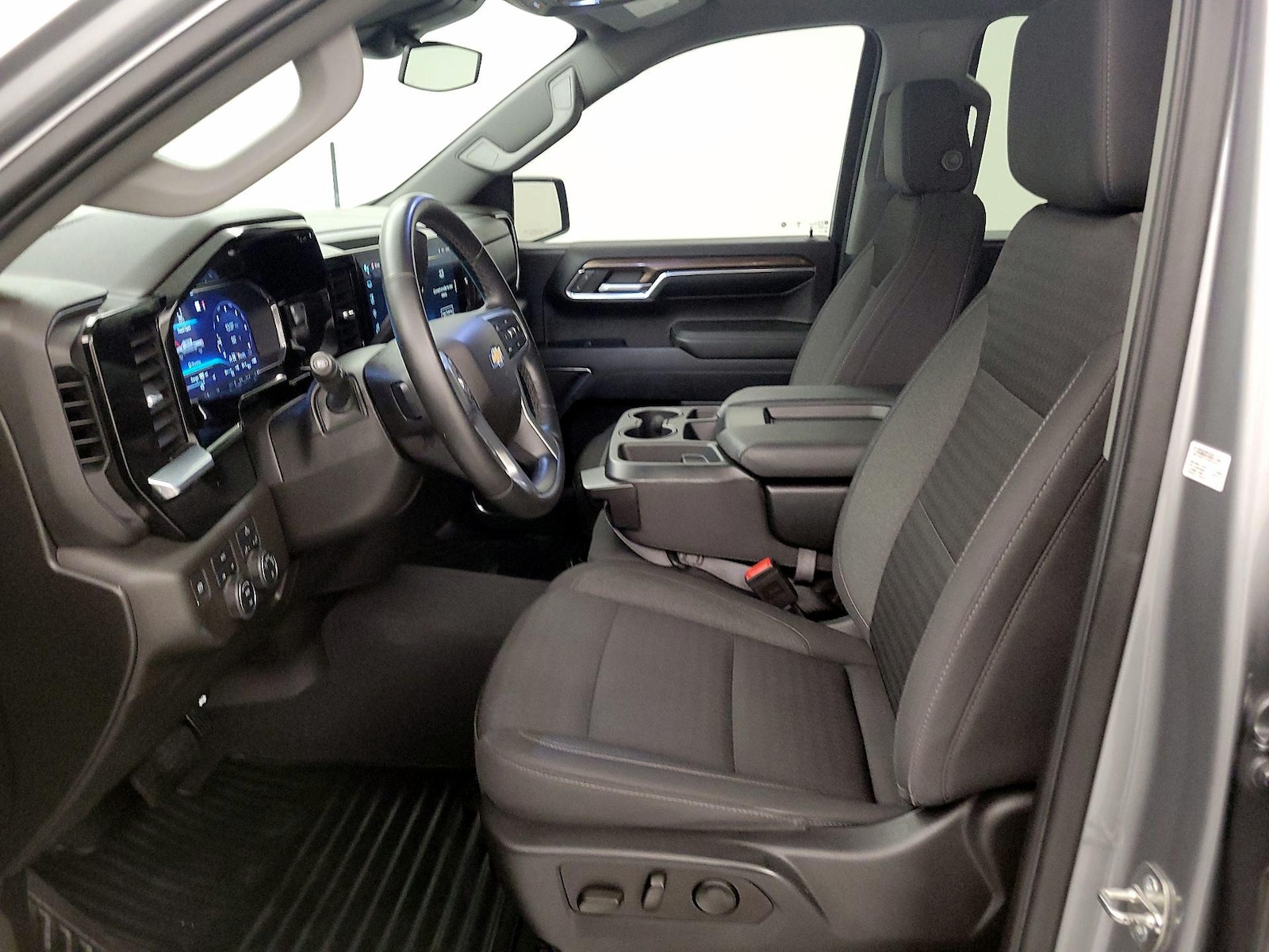 2023 Chevrolet Silverado 1500 LT - Photo 12