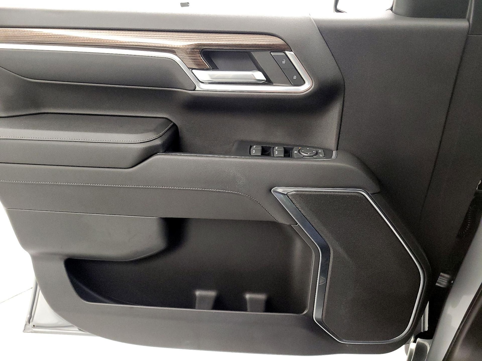 2023 Chevrolet Silverado 1500 LT - Photo 13