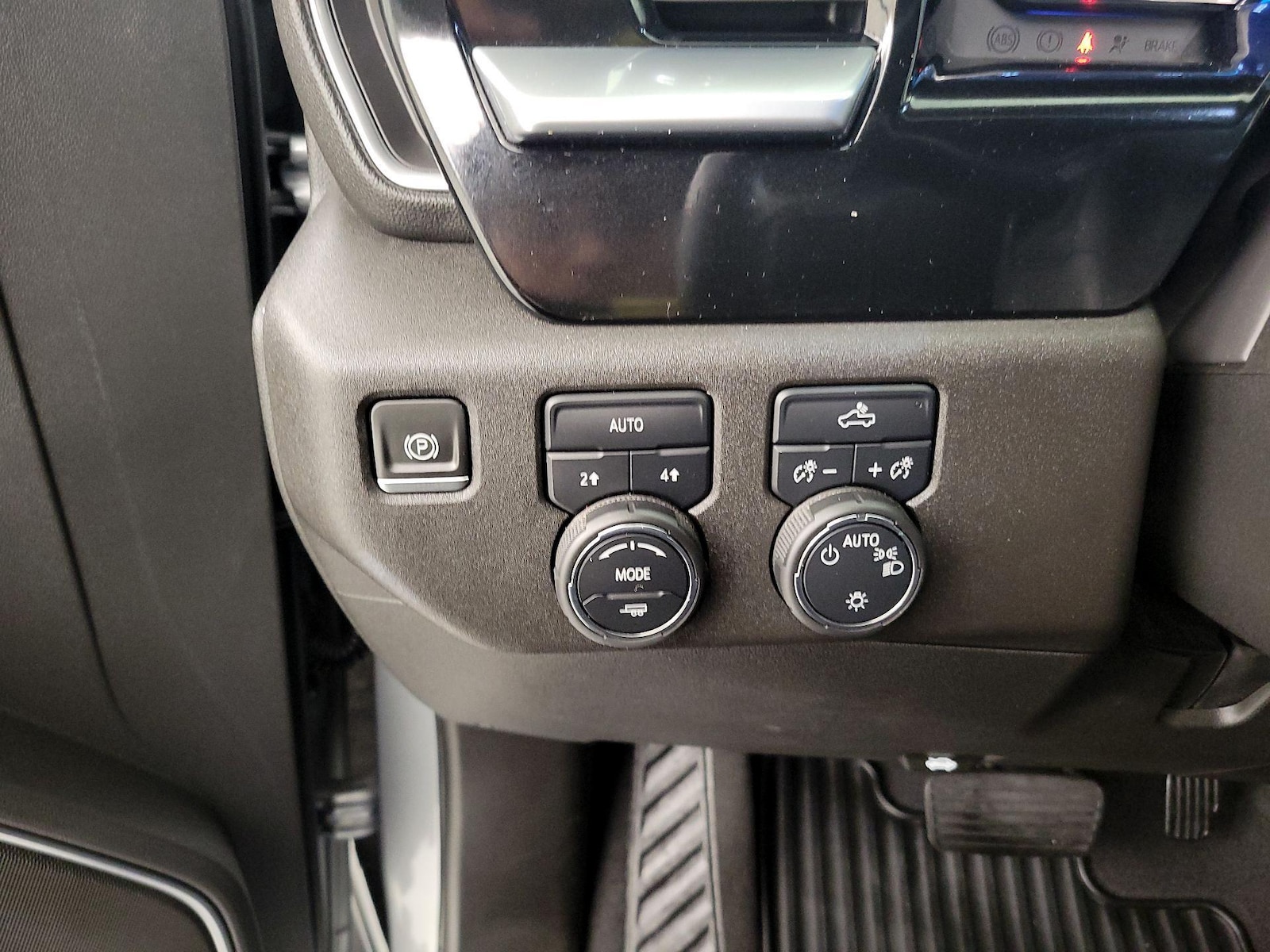 2023 Chevrolet Silverado 1500 LT - Photo 14