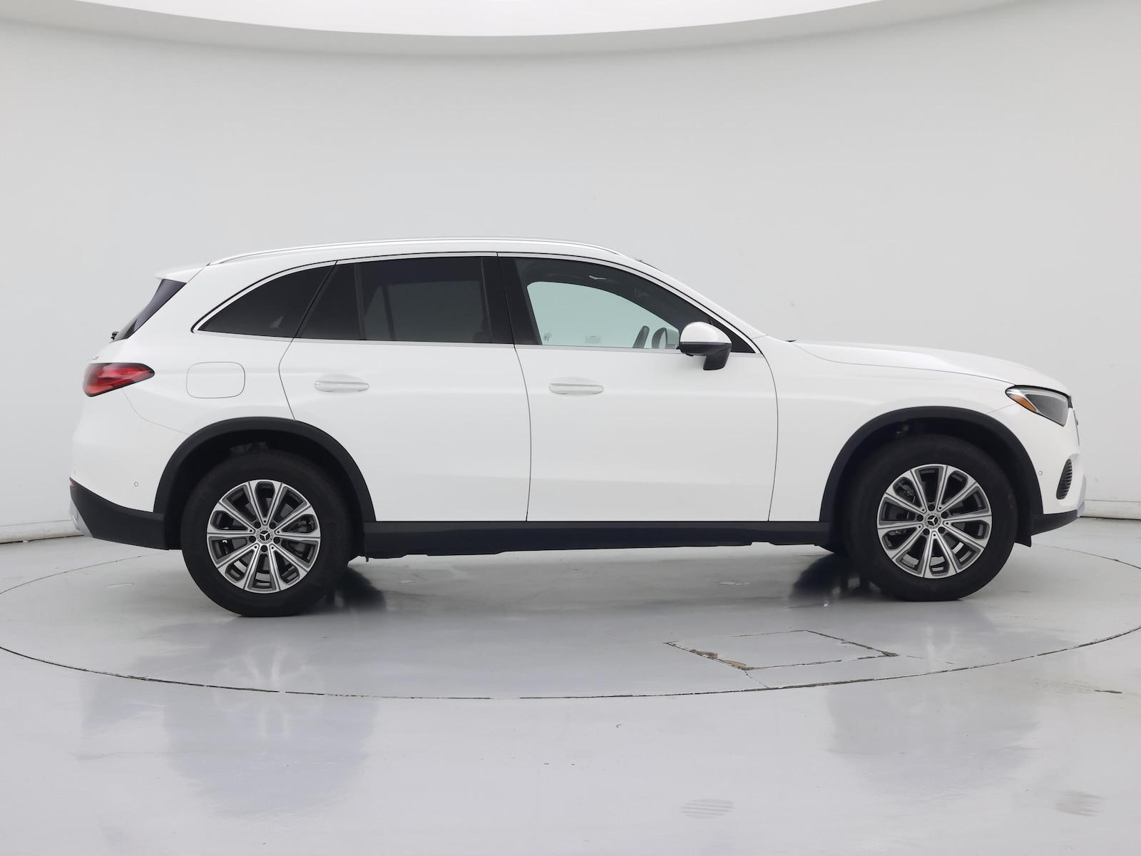 2024 Mercedes-Benz GLC GLC 300 - Photo 8