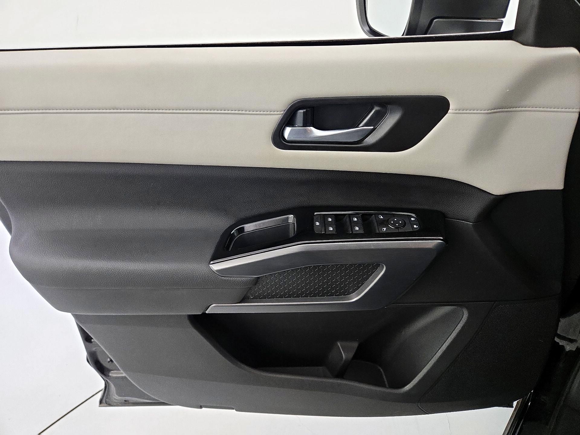 Thumbnail: 2025 Nissan Pathfinder - 12