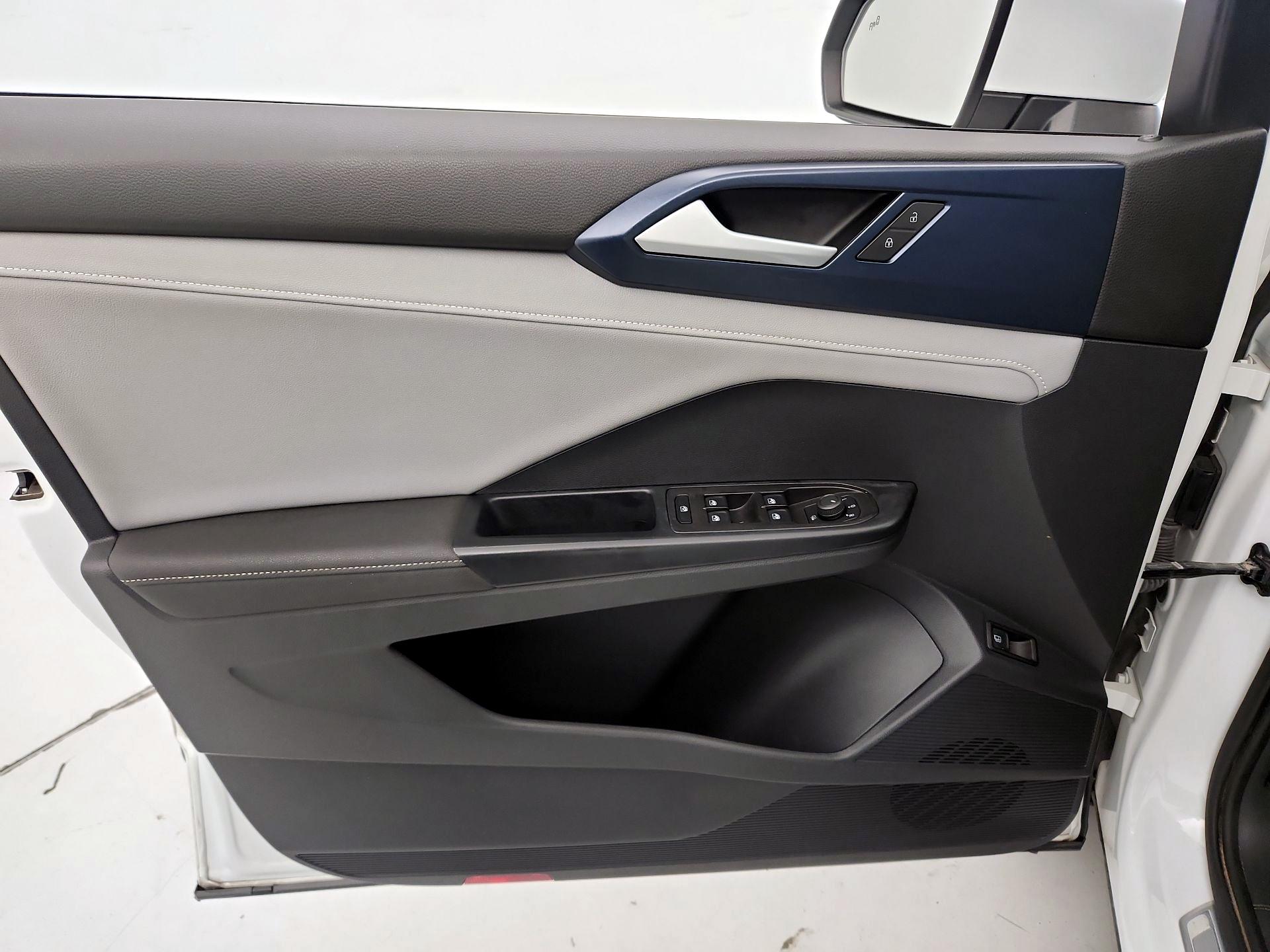 Thumbnail: 2024 Volkswagen Taos - 12