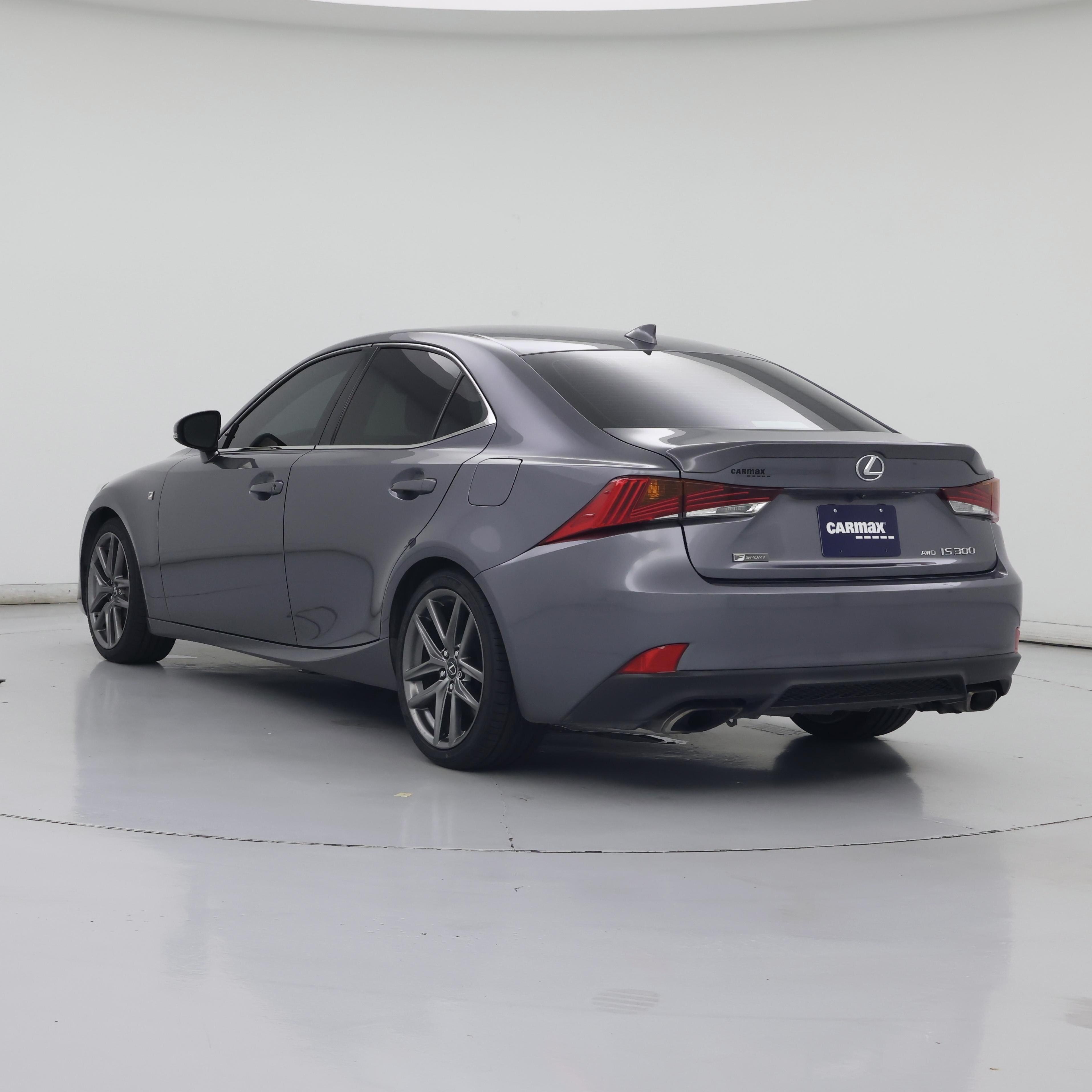 Thumbnail: 2017 Lexus IS - 2