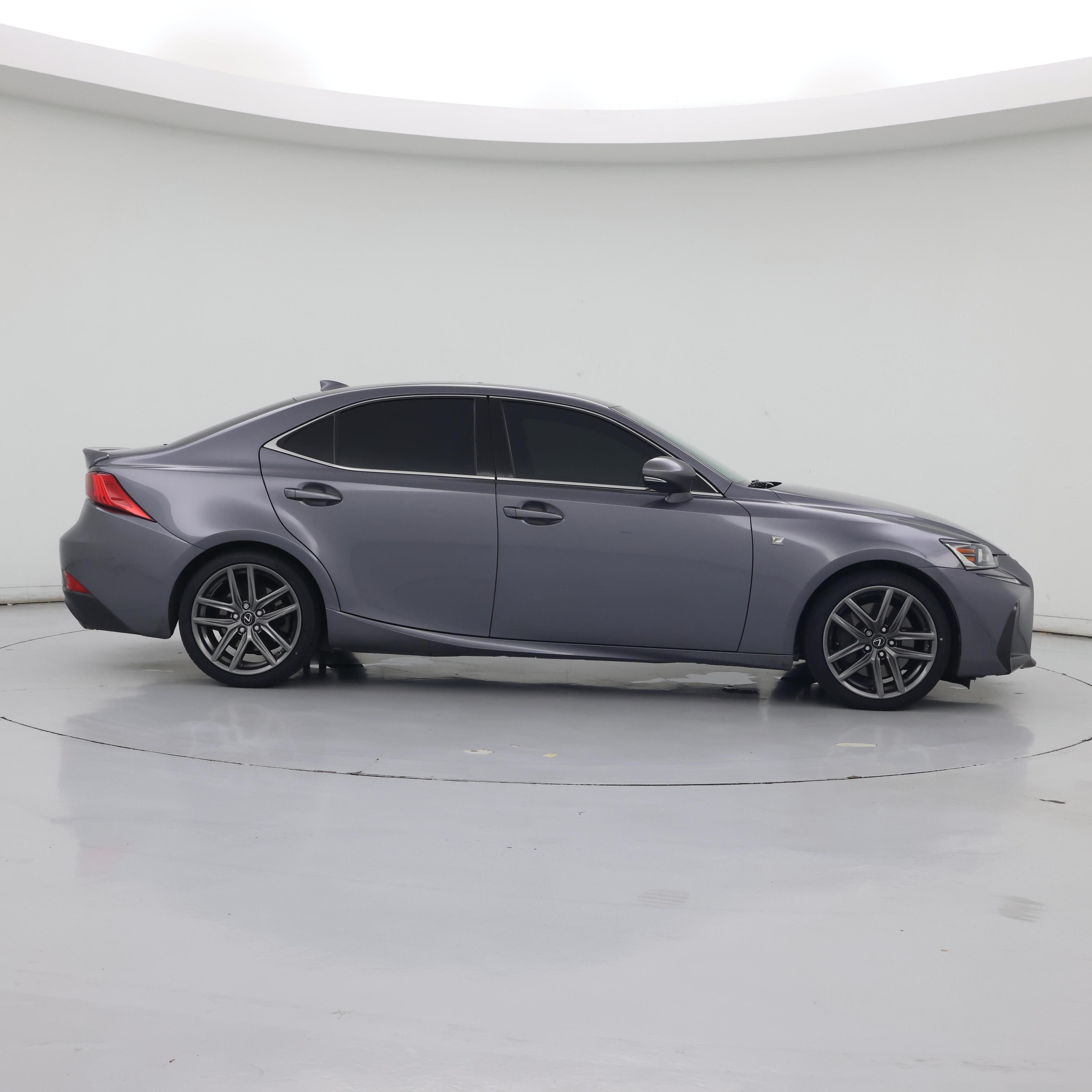 Thumbnail: 2017 Lexus IS - 7