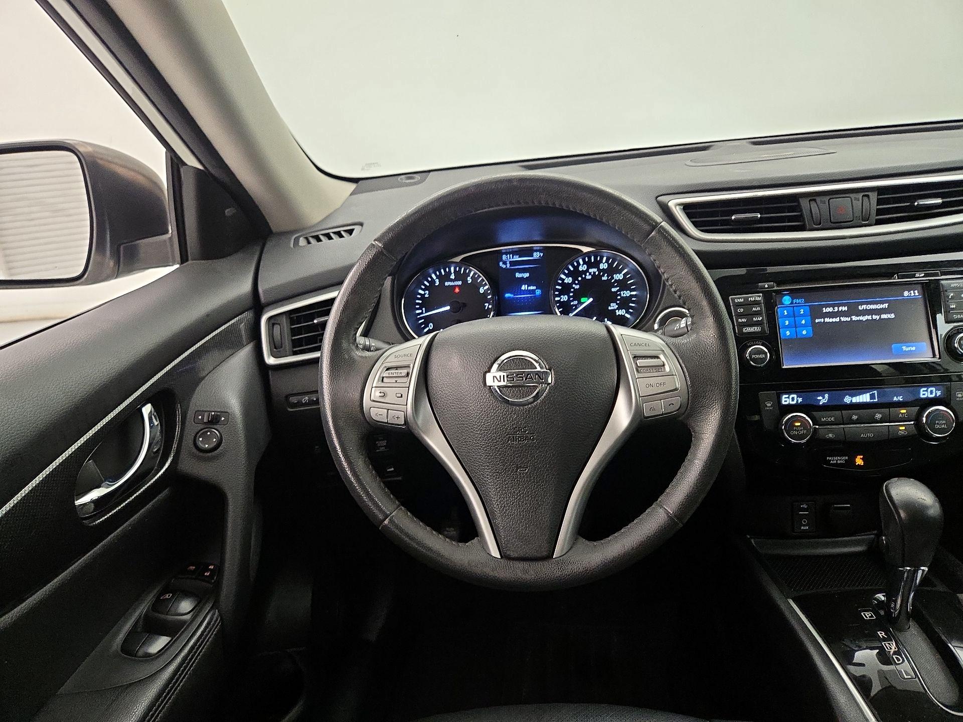 Thumbnail: 2016 Nissan Rogue - 10