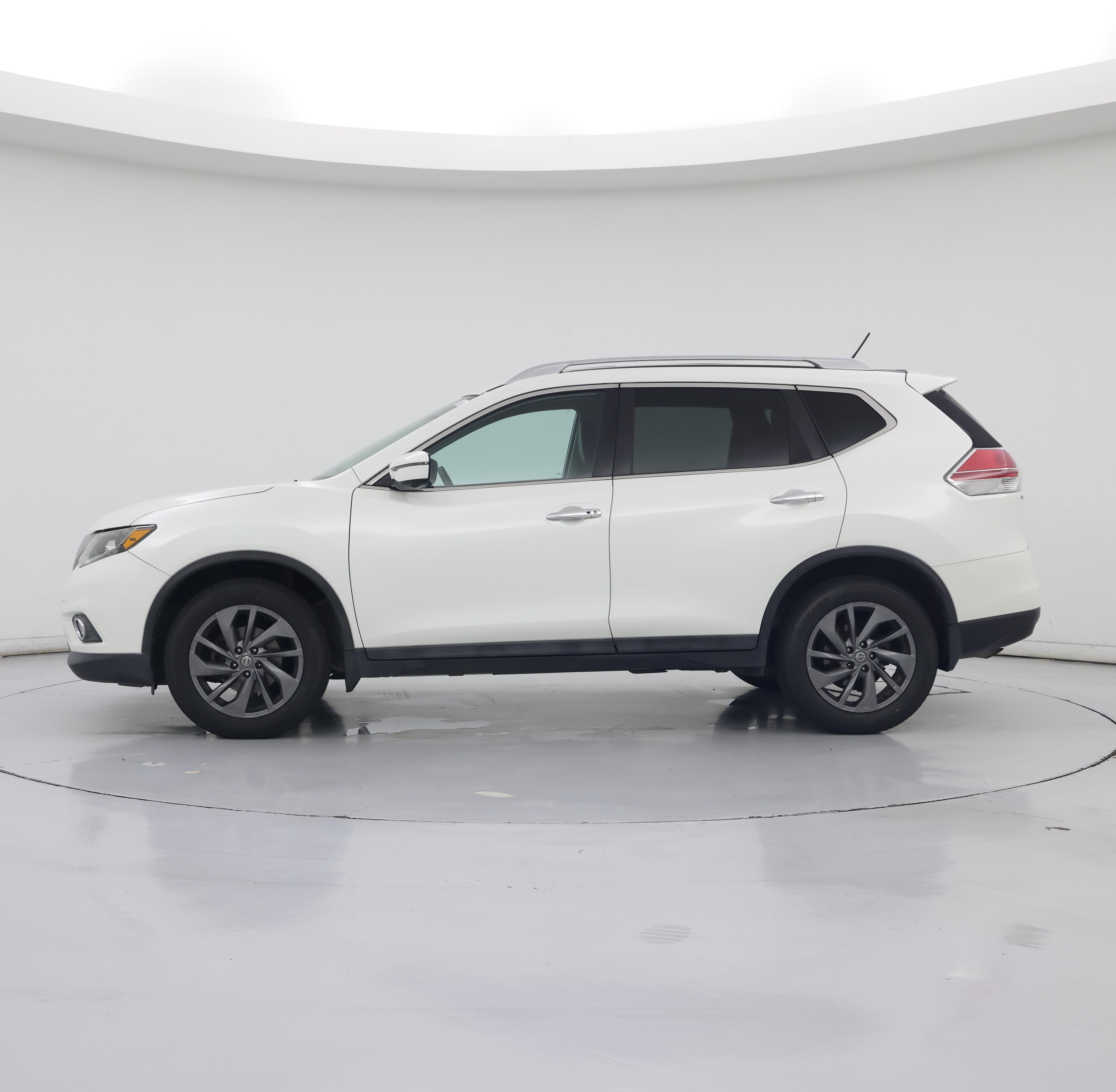 Thumbnail: 2016 Nissan Rogue - 3