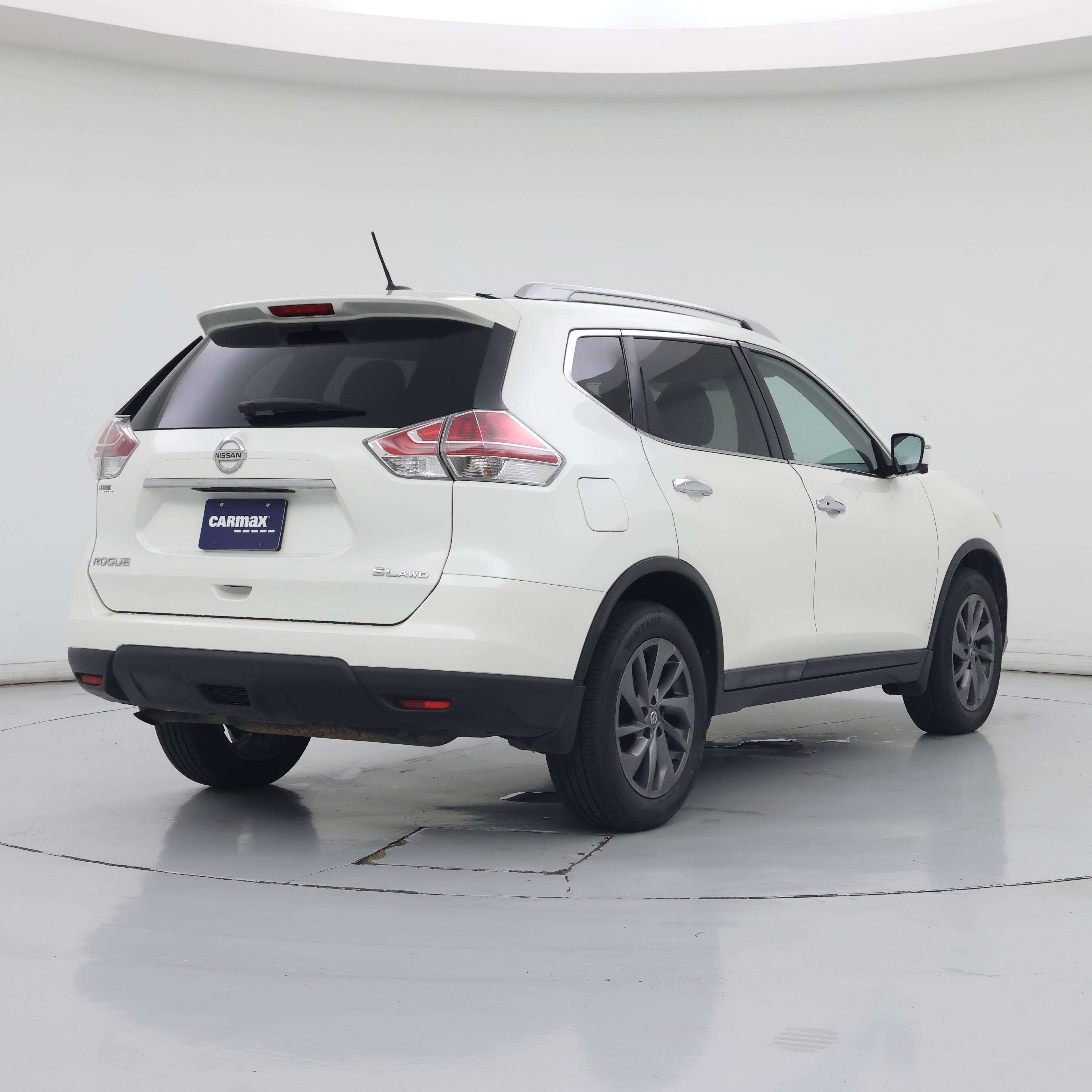 Thumbnail: 2016 Nissan Rogue - 8