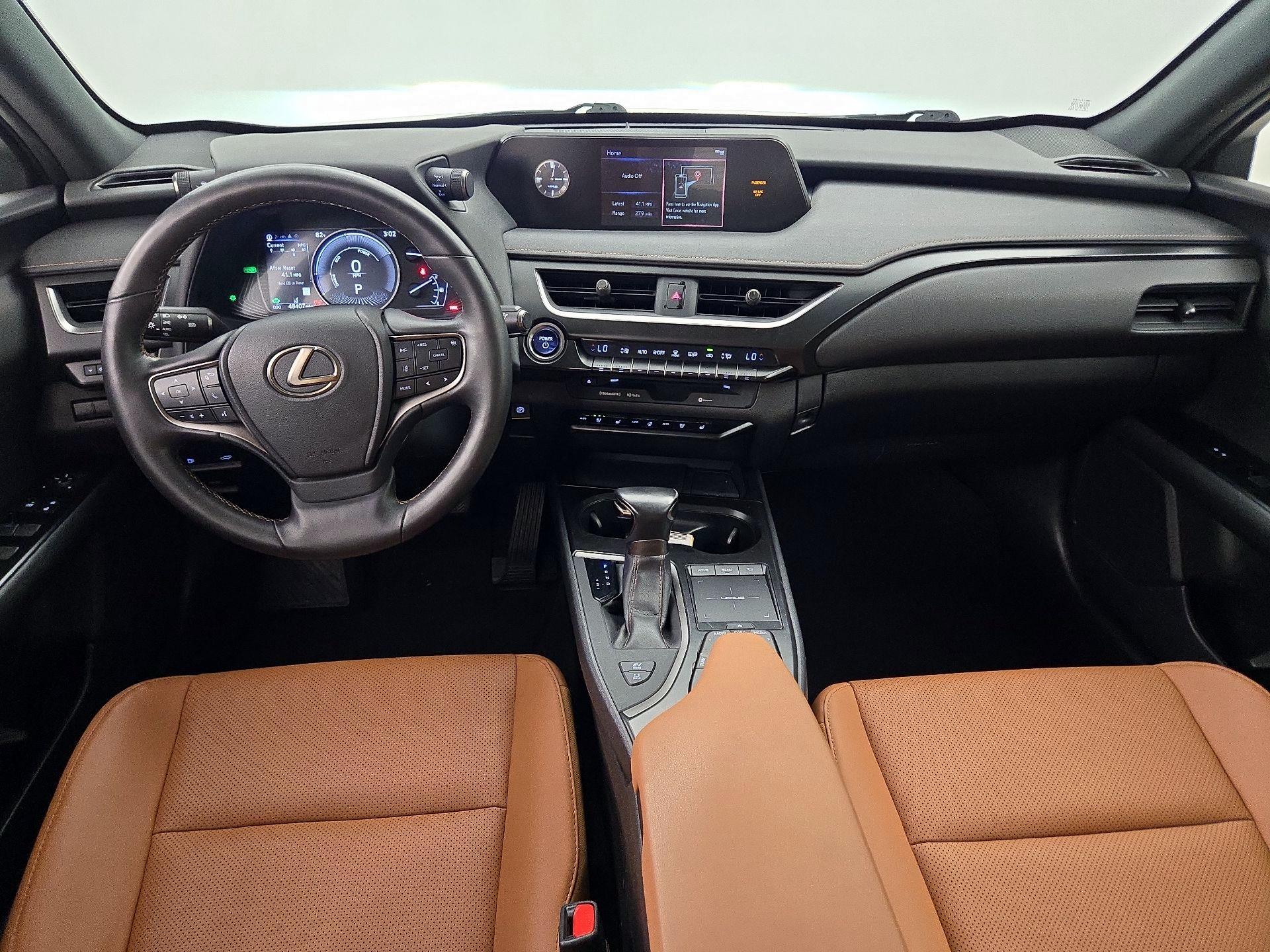 Thumbnail: 2020 Lexus UX - 9