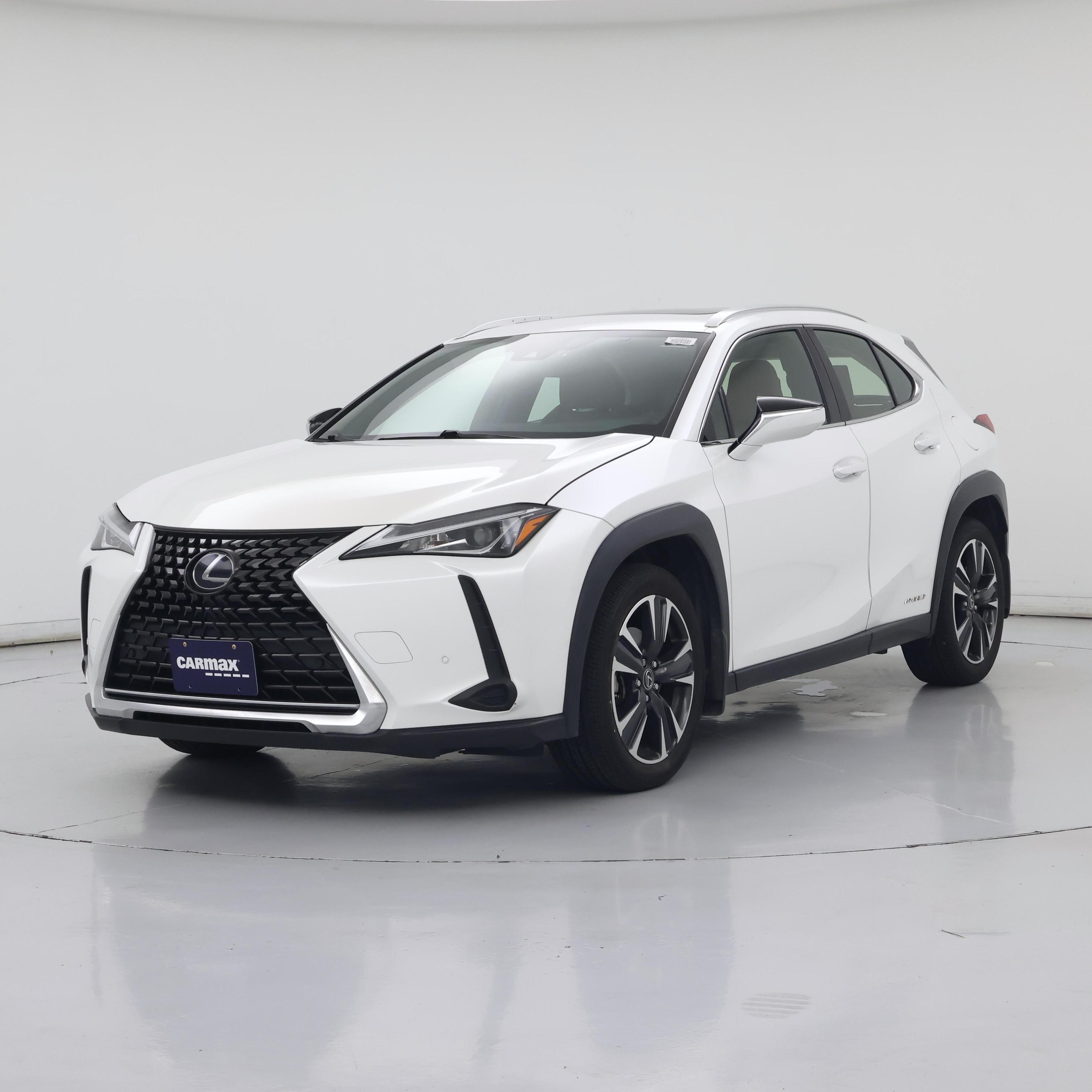 Thumbnail: 2020 Lexus UX - 4