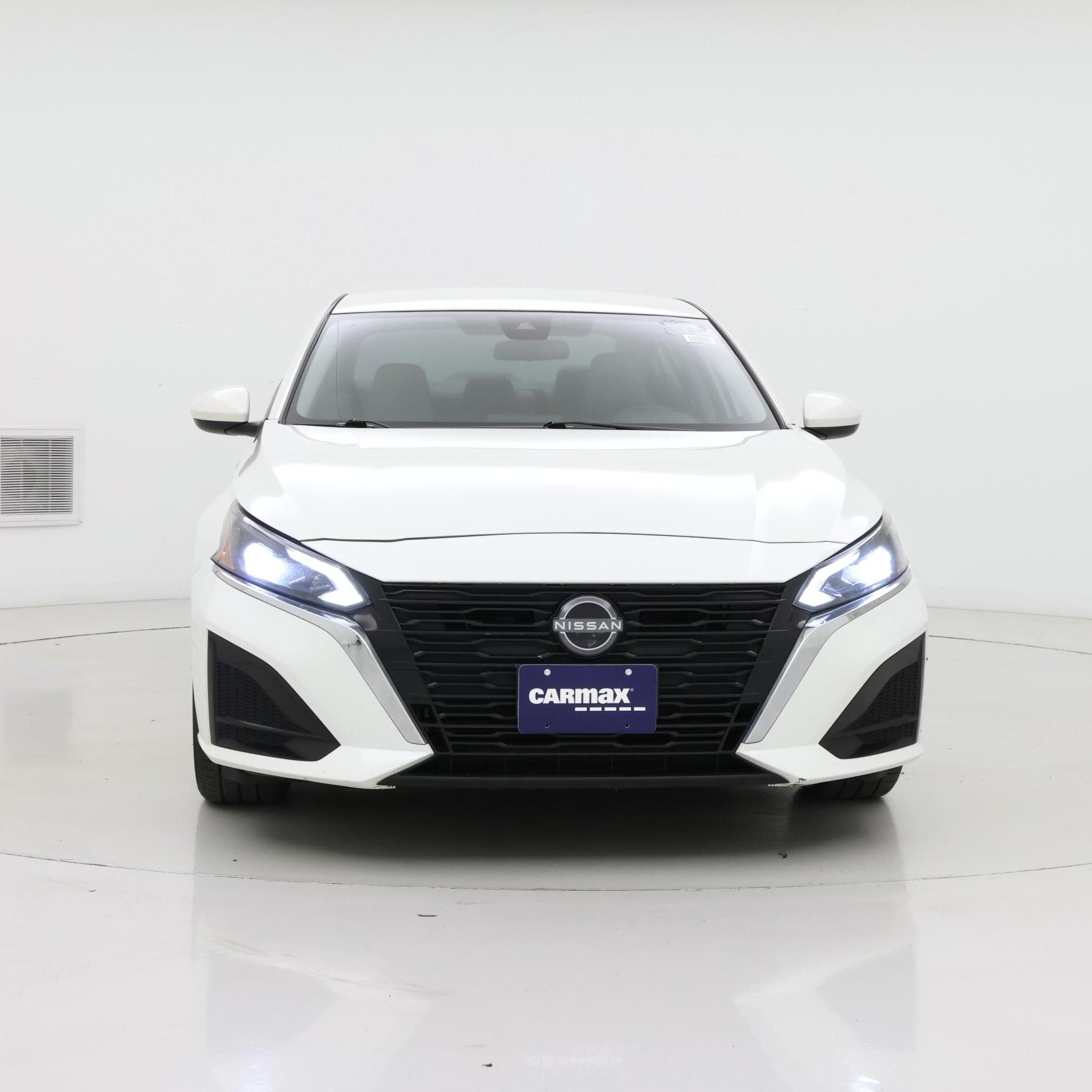 Thumbnail: 2023 Nissan Altima - 5