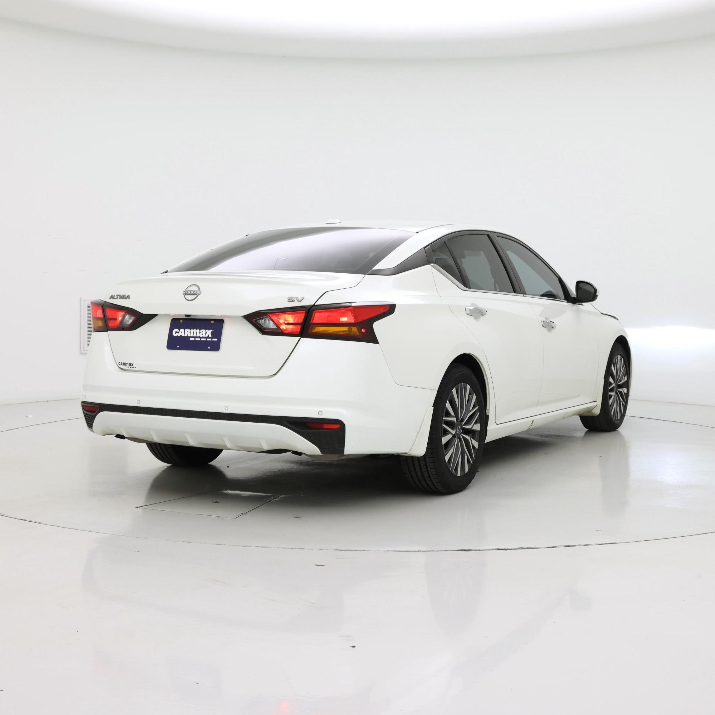 Thumbnail: 2023 Nissan Altima - 8