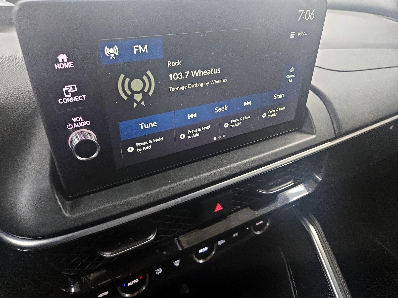 2025 Acura ADX Base - Photo 16