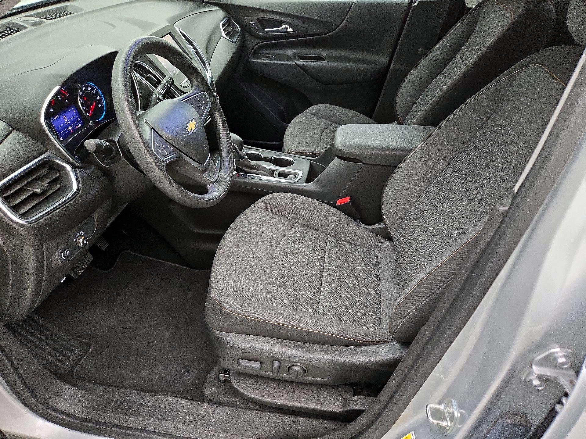 Thumbnail: 2022 Chevrolet Equinox - 11