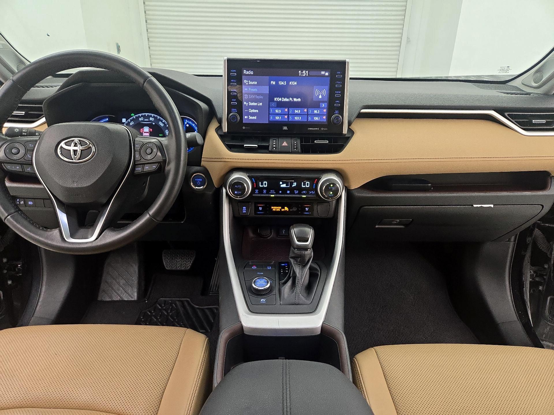 Thumbnail: 2022 Toyota RAV4 - 9