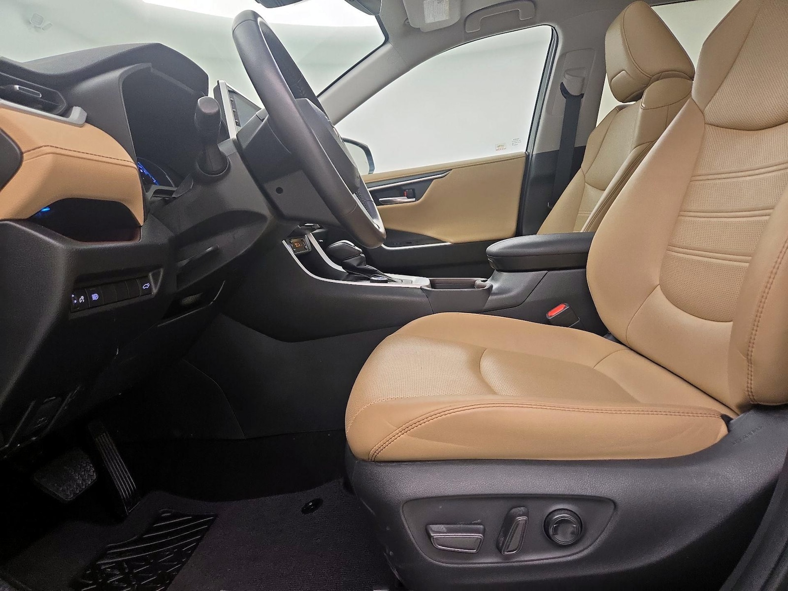 2022 Toyota RAV4 Limited - Photo 12