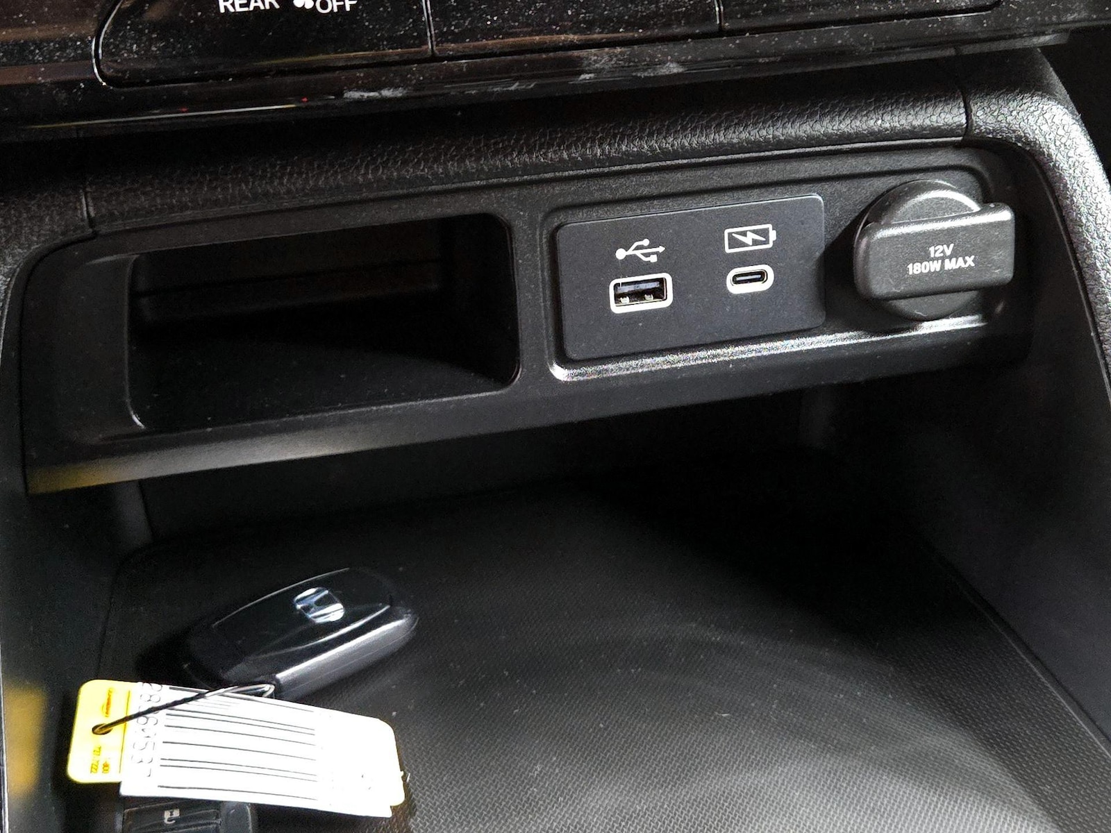 2025 Honda Pilot Sport - Photo 19