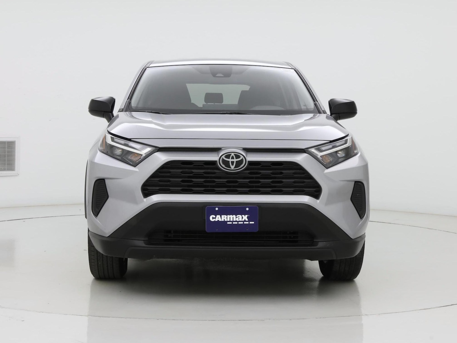 2025 Toyota RAV4 LE - Photo 6