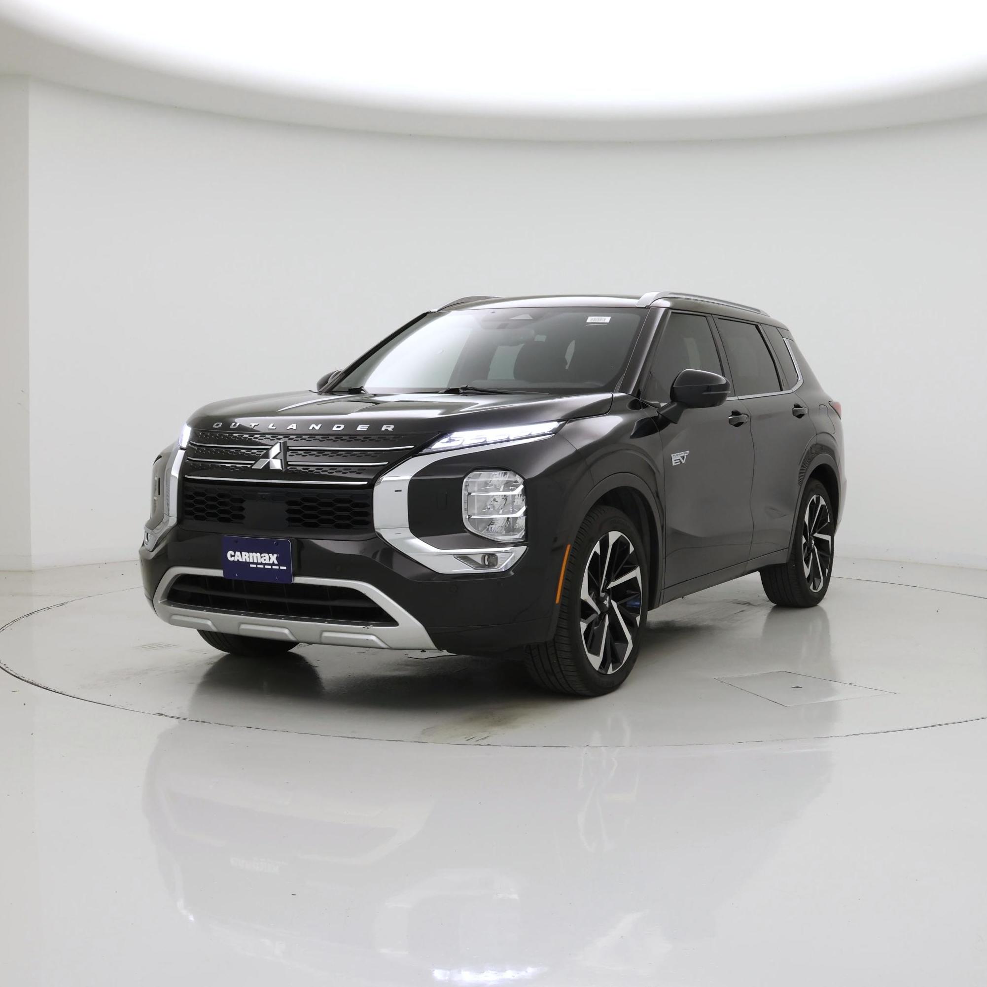 Thumbnail: 2023 Mitsubishi Outlander - 4