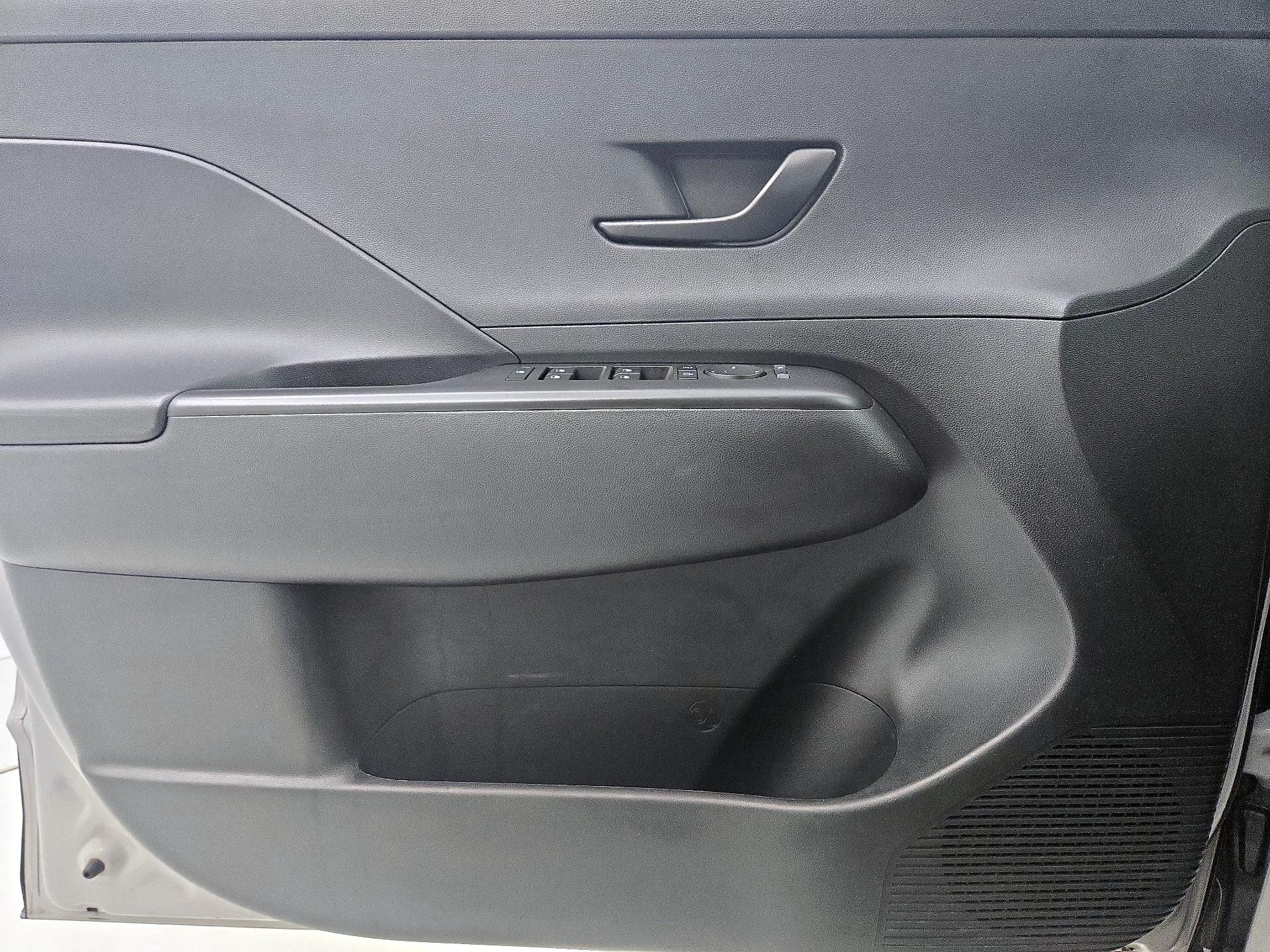 Thumbnail: 2025 Hyundai Kona - 12
