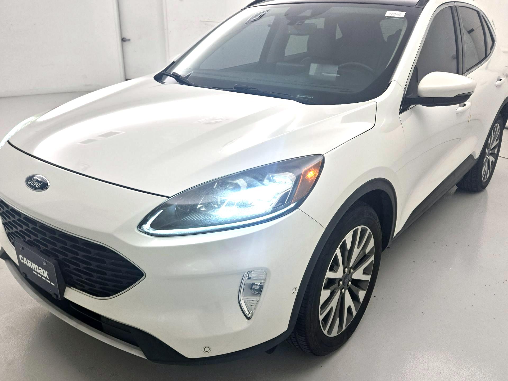 Thumbnail: 2020 Ford Escape - 3