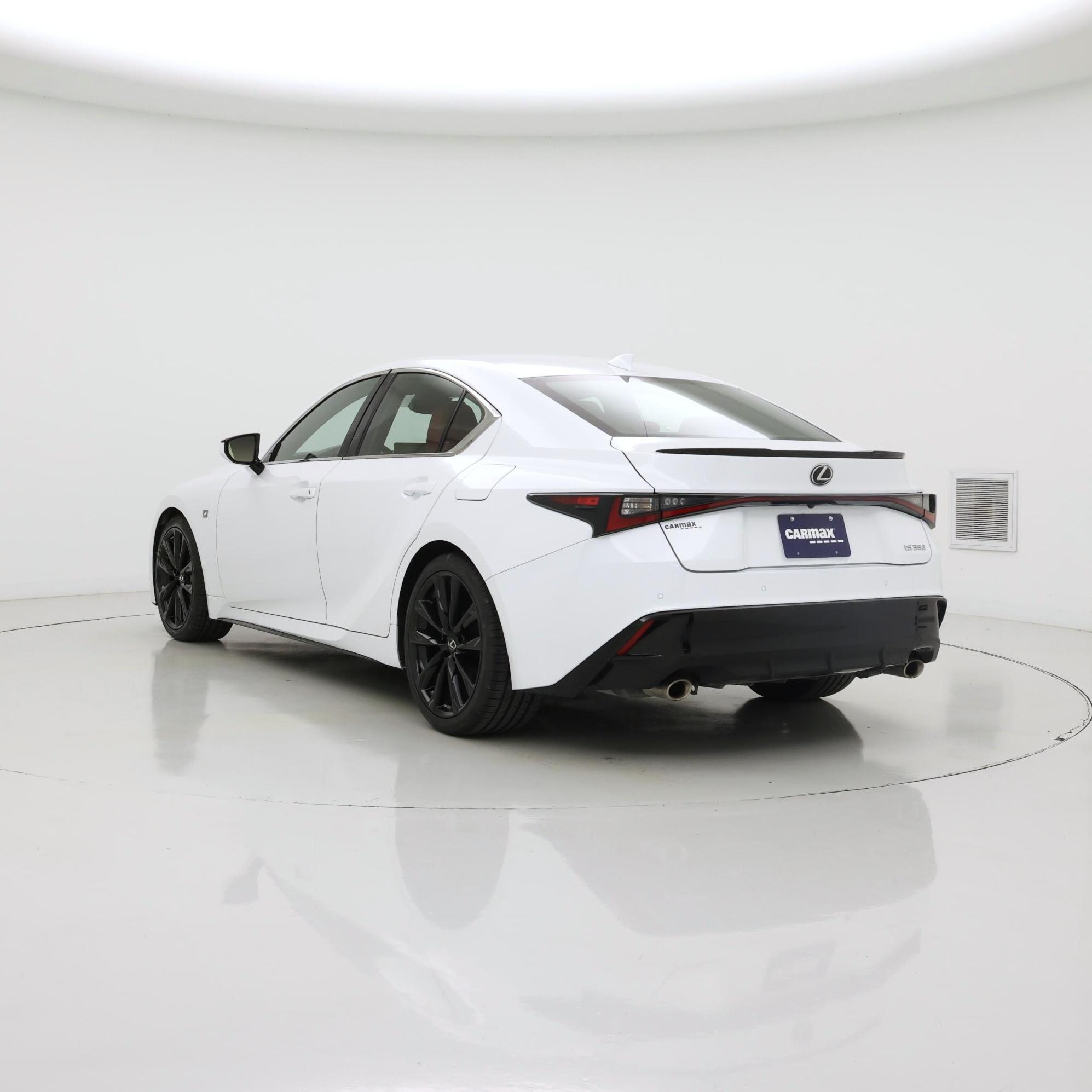 Thumbnail: 2022 Lexus IS - 2