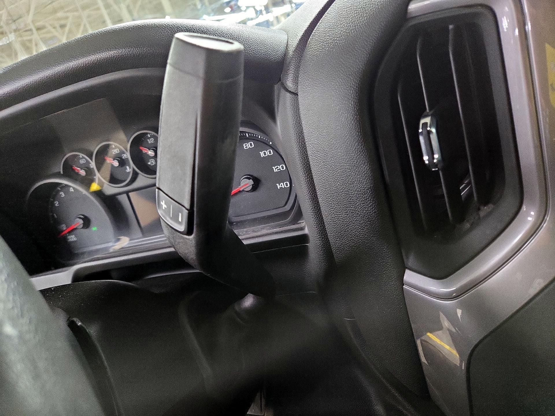 Thumbnail: 2022 Chevrolet Silverado 1500 - 17