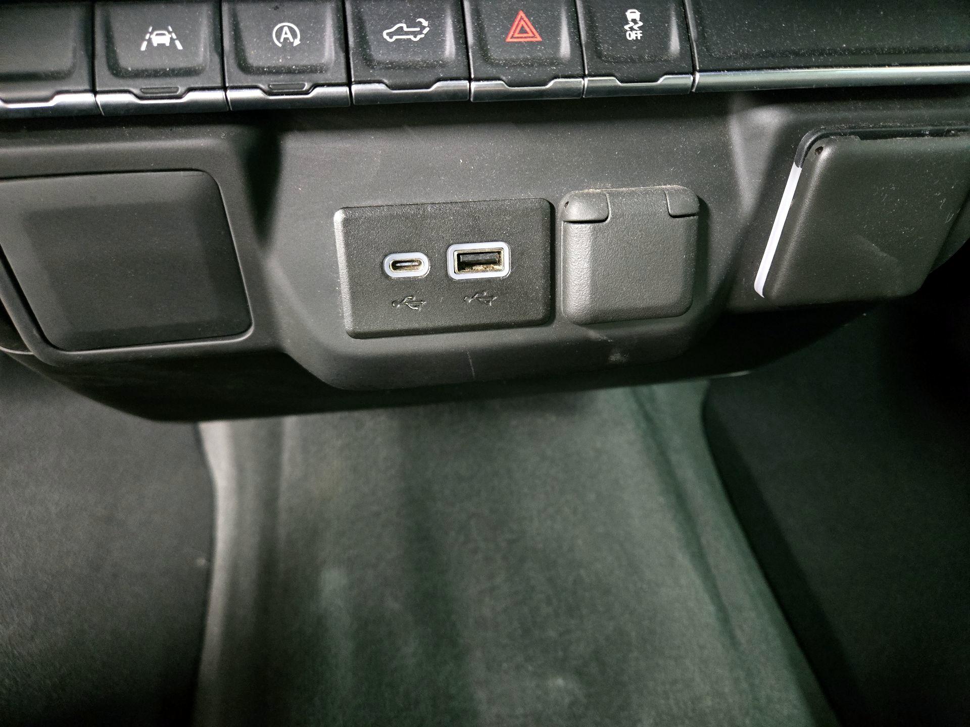 Thumbnail: 2022 Chevrolet Silverado 1500 - 18