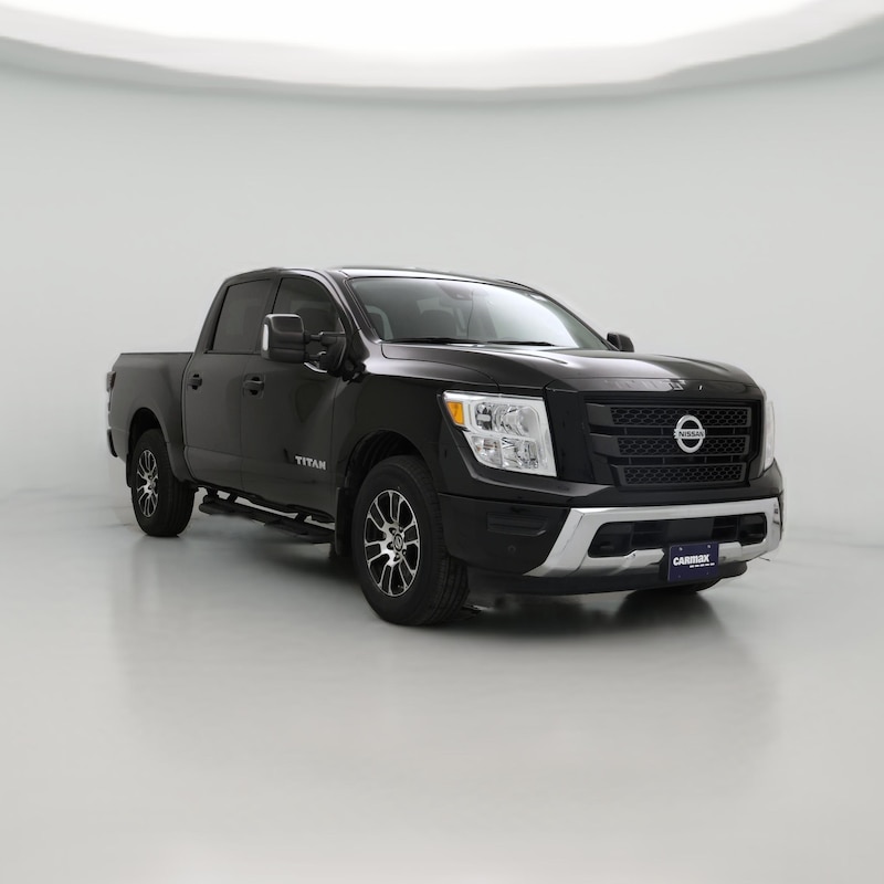 2022 Nissan Titan SV