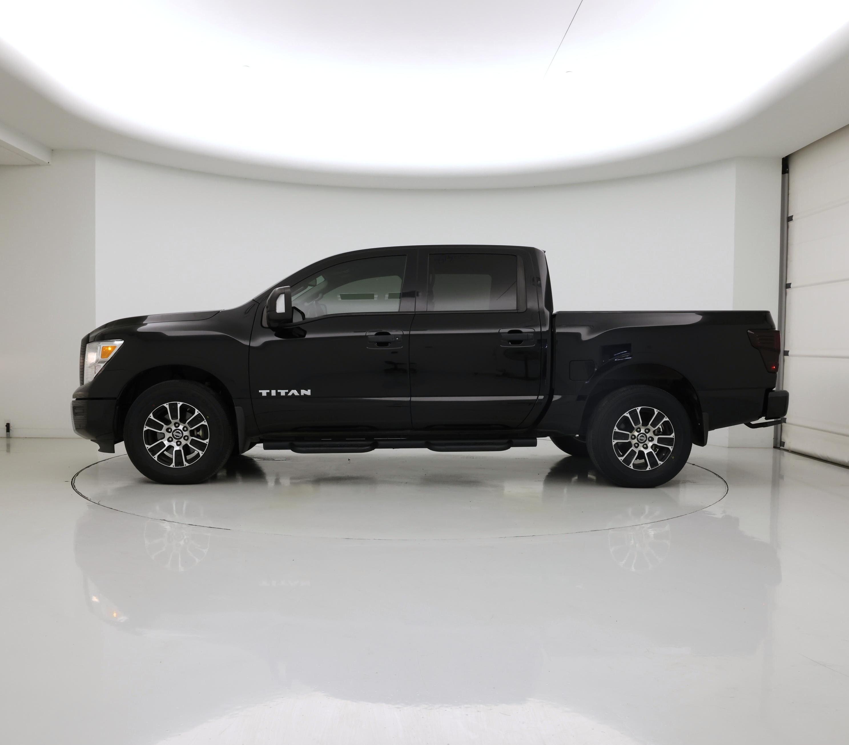 Thumbnail: 2022 Nissan Titan - 3