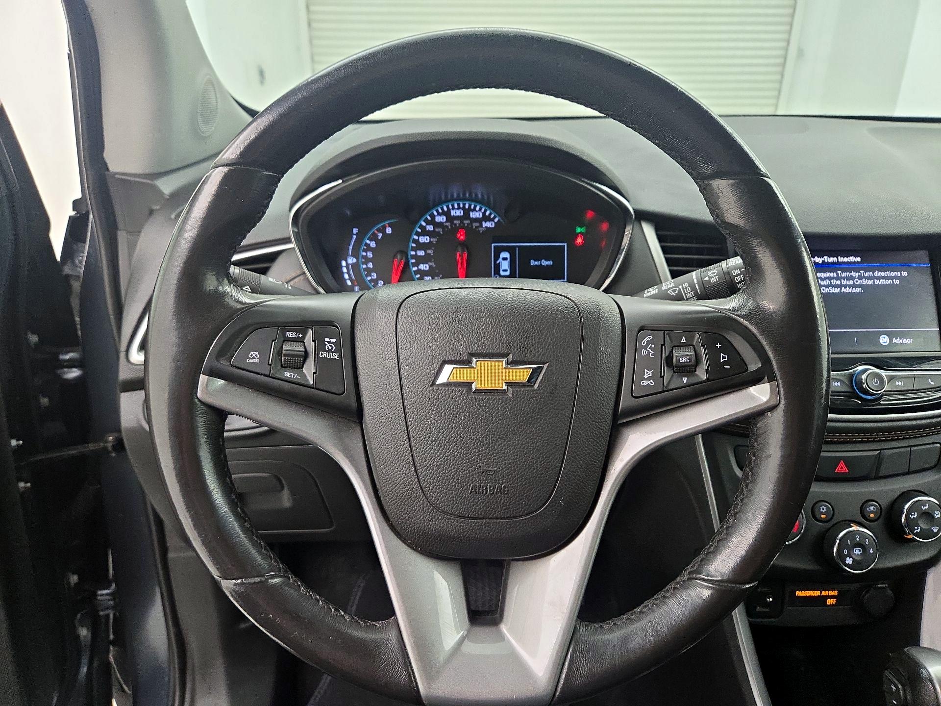 Thumbnail: 2022 Chevrolet Trax - 10