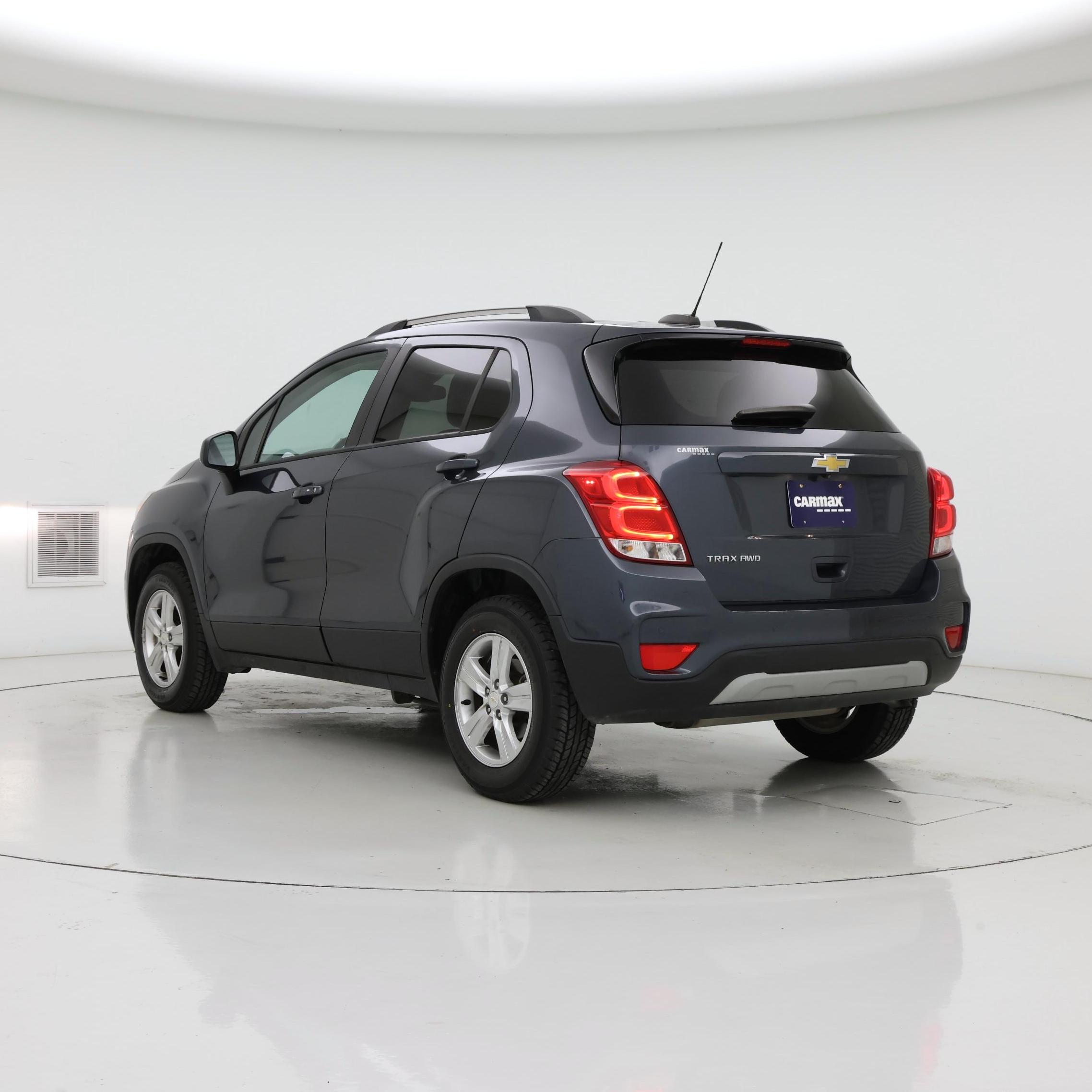 Thumbnail: 2022 Chevrolet Trax - 2