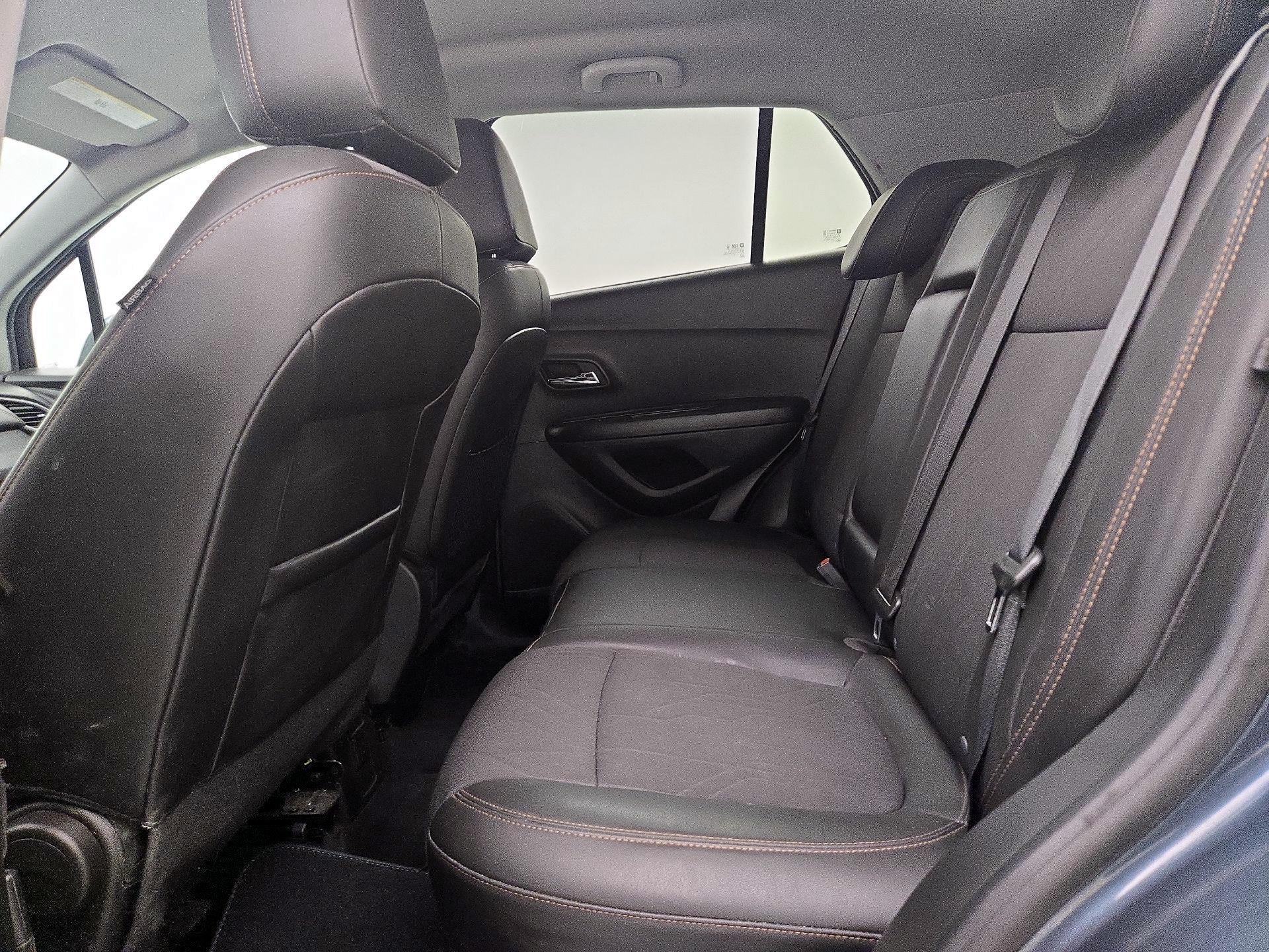 Thumbnail: 2022 Chevrolet Trax - 19