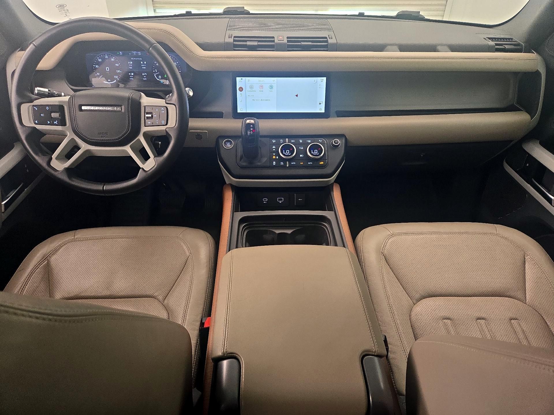 Thumbnail: 2020 Land Rover Defender - 9