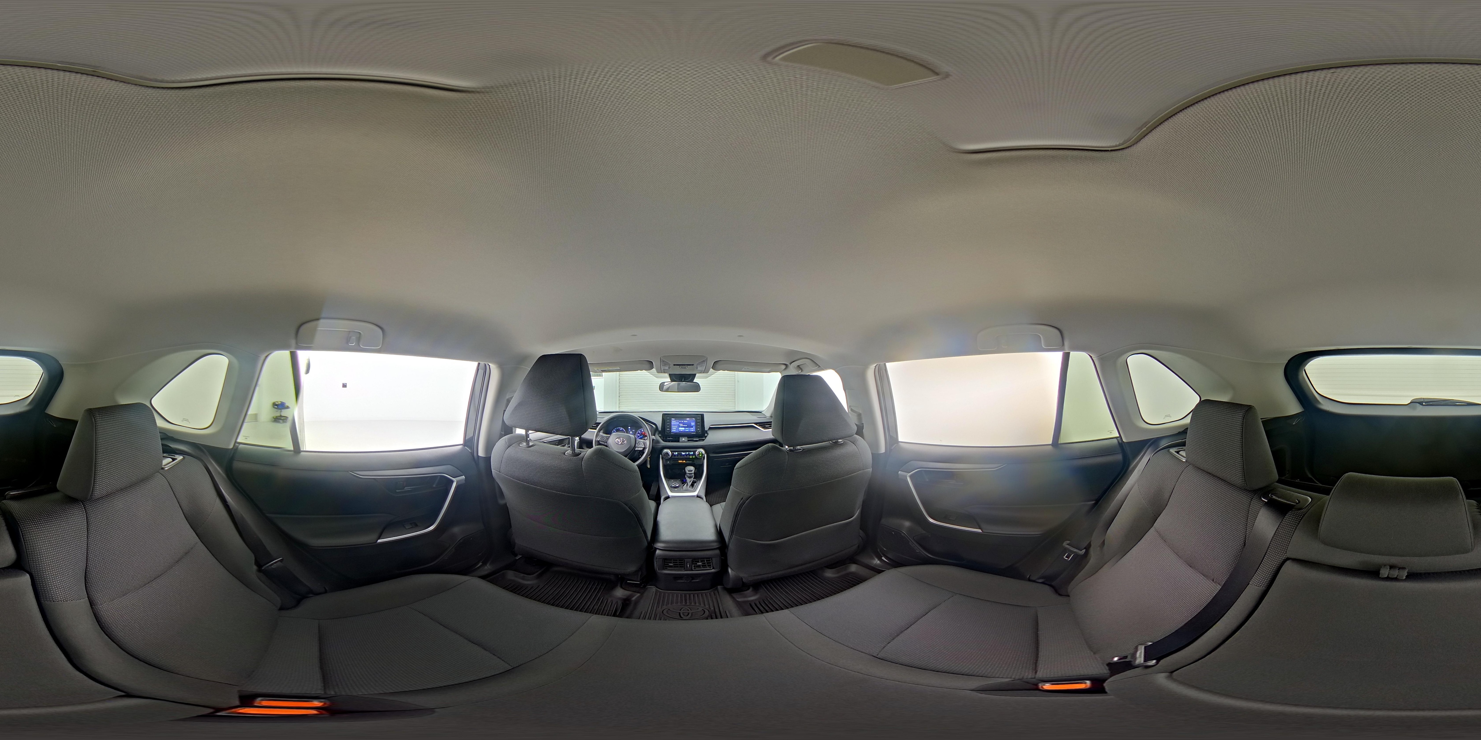 2022 Toyota RAV4 LE - Photo 24
