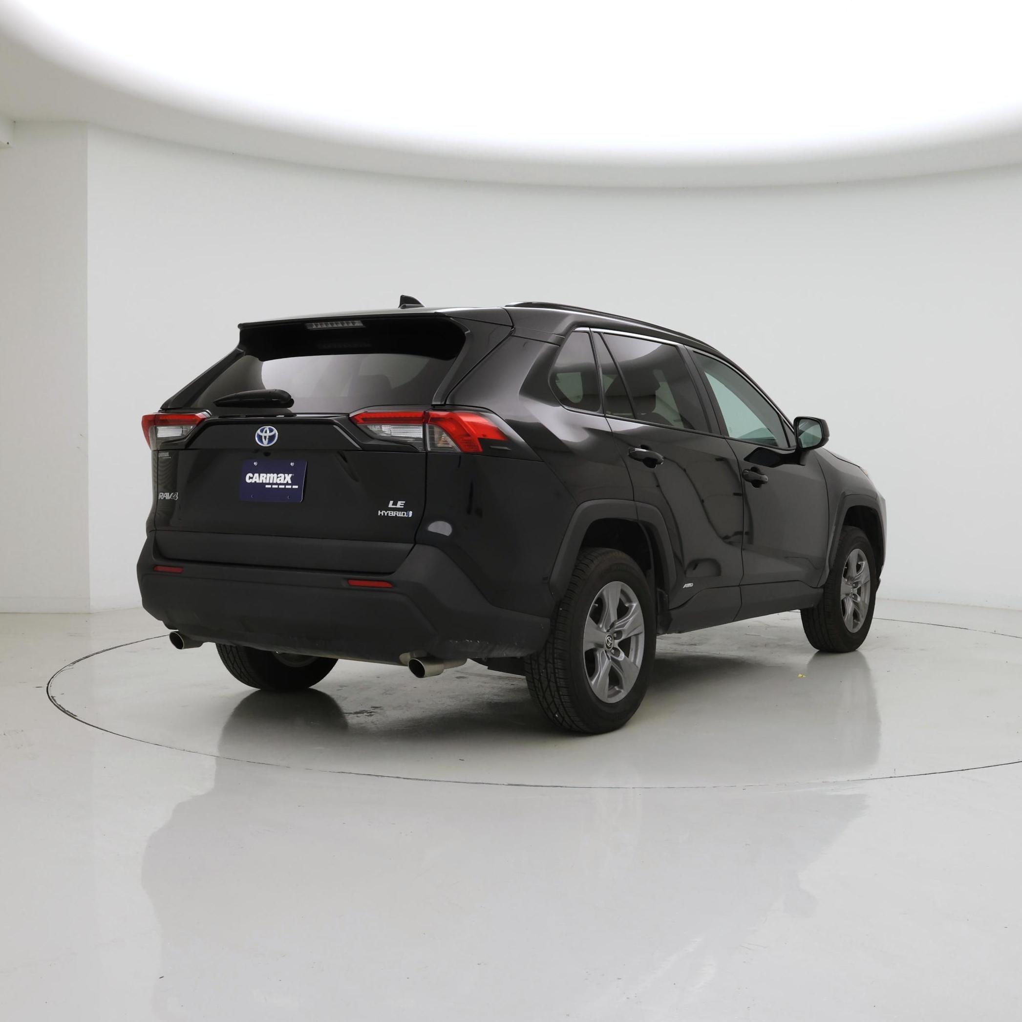 Thumbnail: 2022 Toyota RAV4 - 8