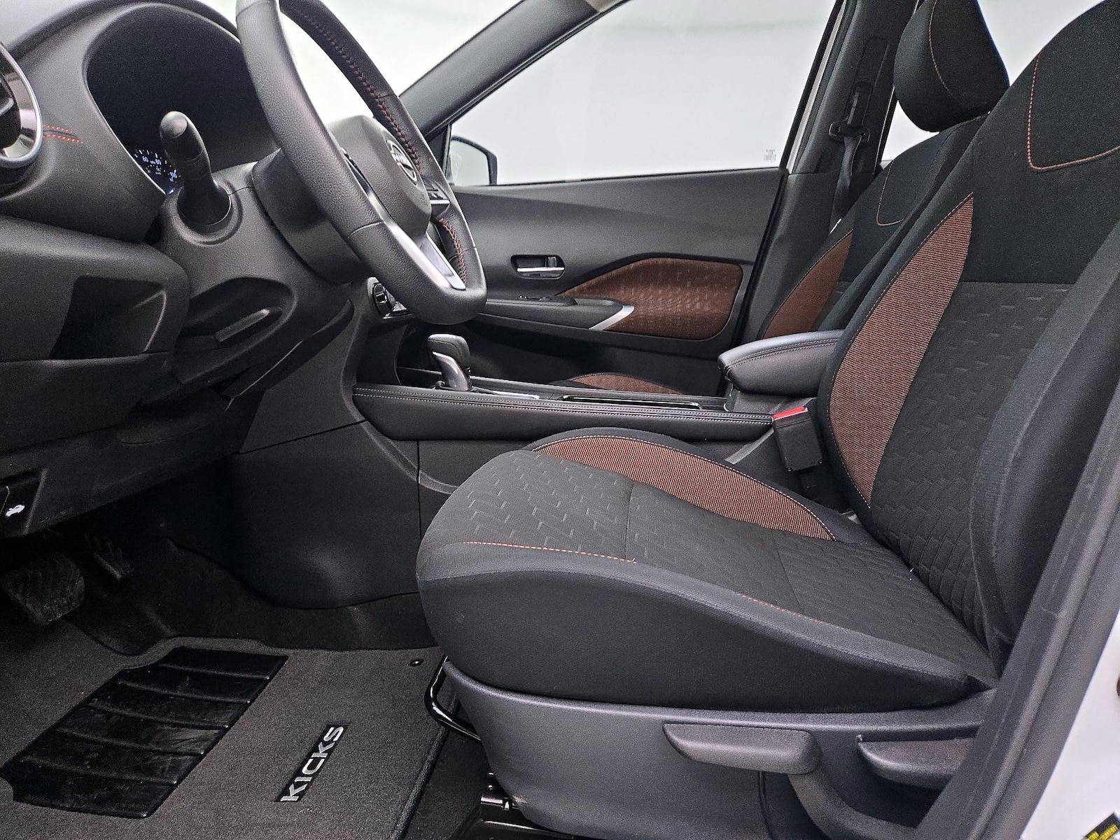 2024 Nissan Kicks SR - Photo 12