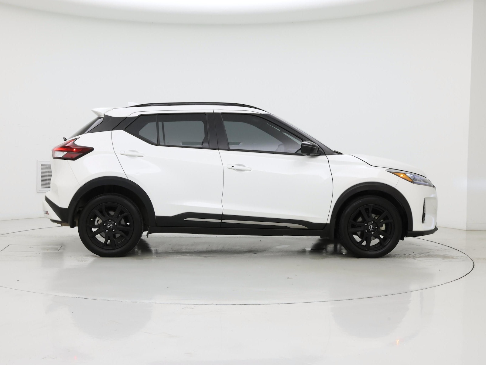 2024 Nissan Kicks SR - Photo 8