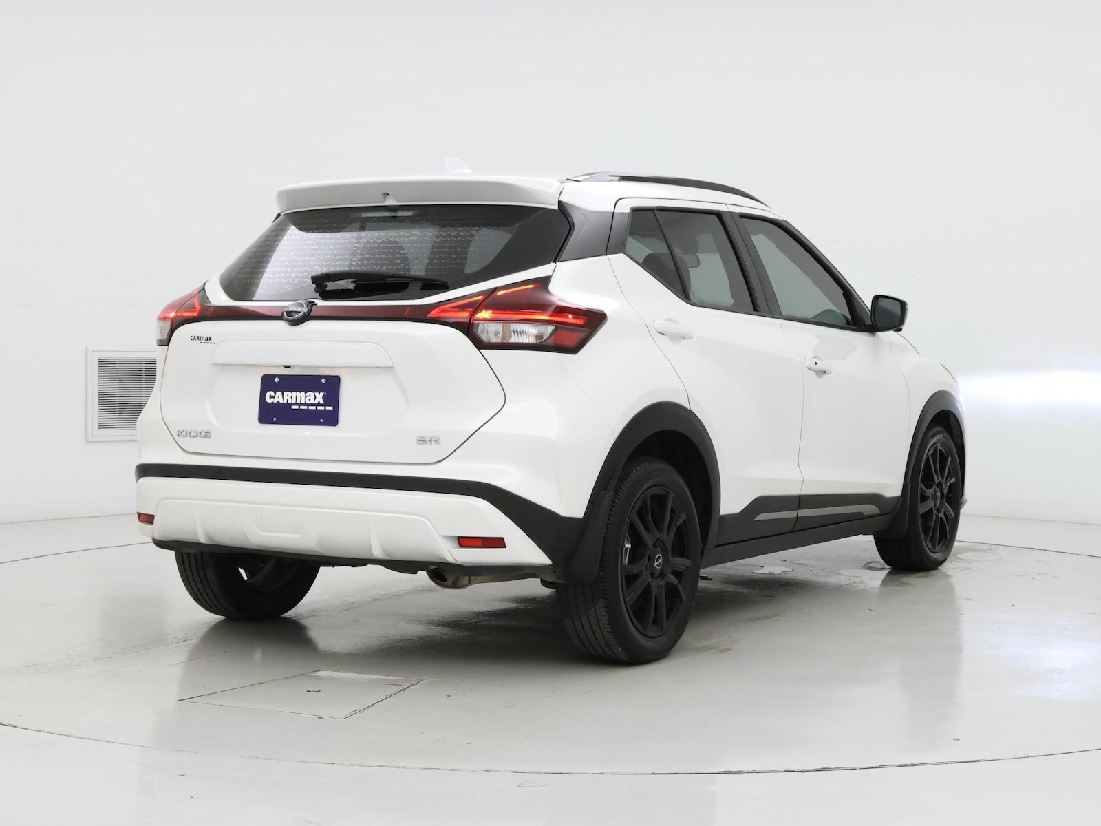 2024 Nissan Kicks SR - Photo 9