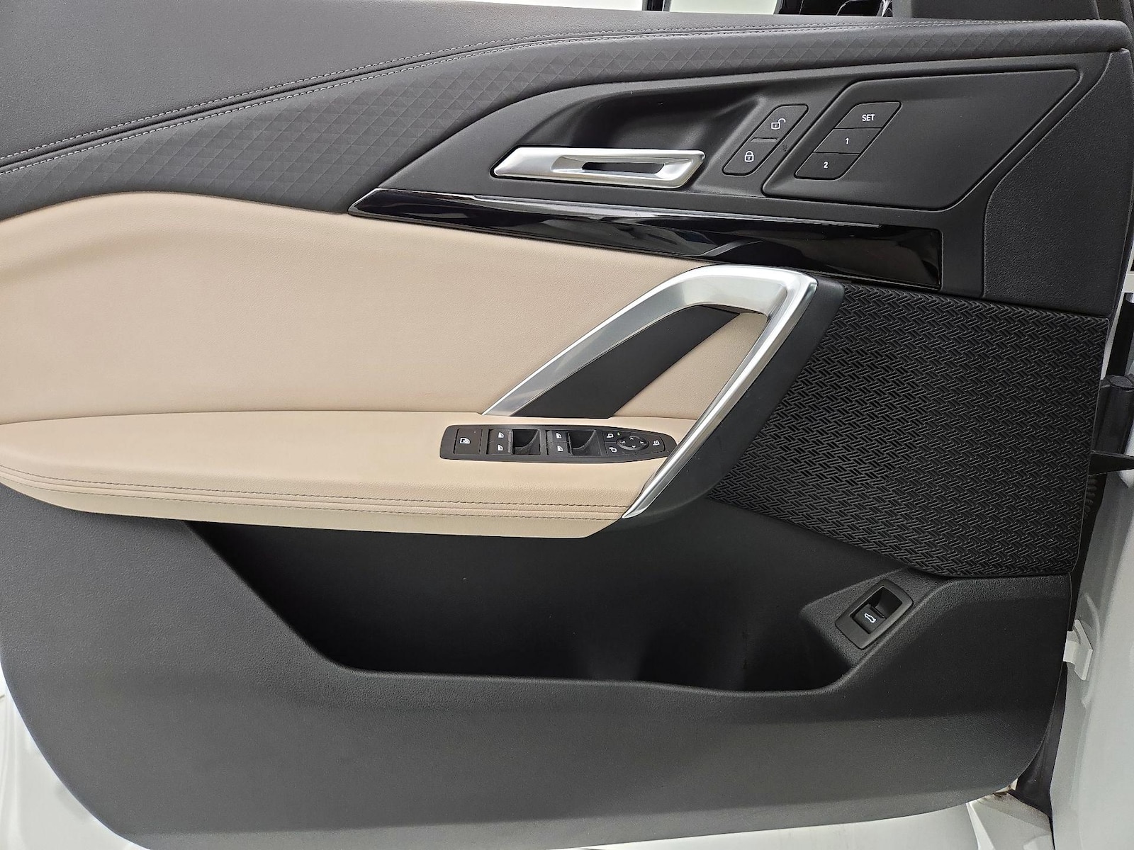 2024 BMW X2 28i - Photo 13