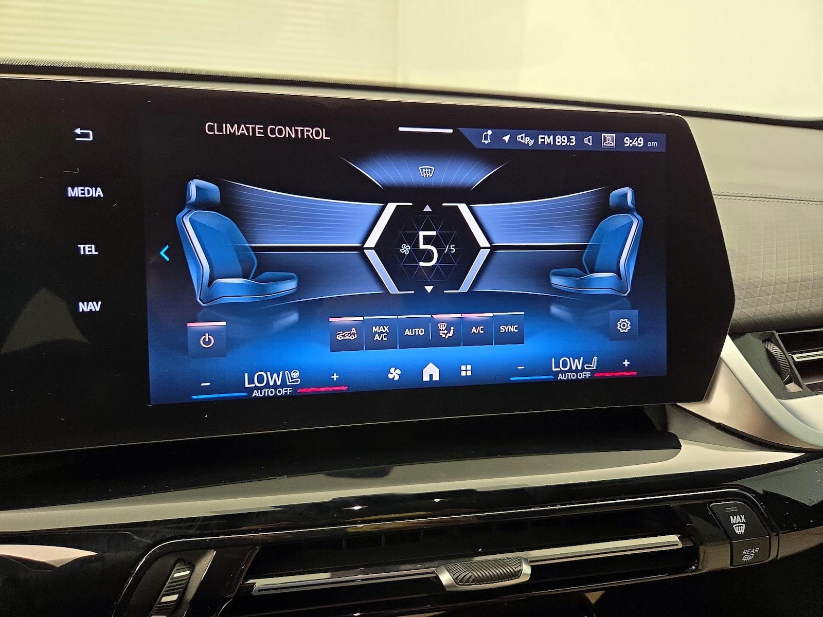 2024 BMW X2 28i - Photo 17